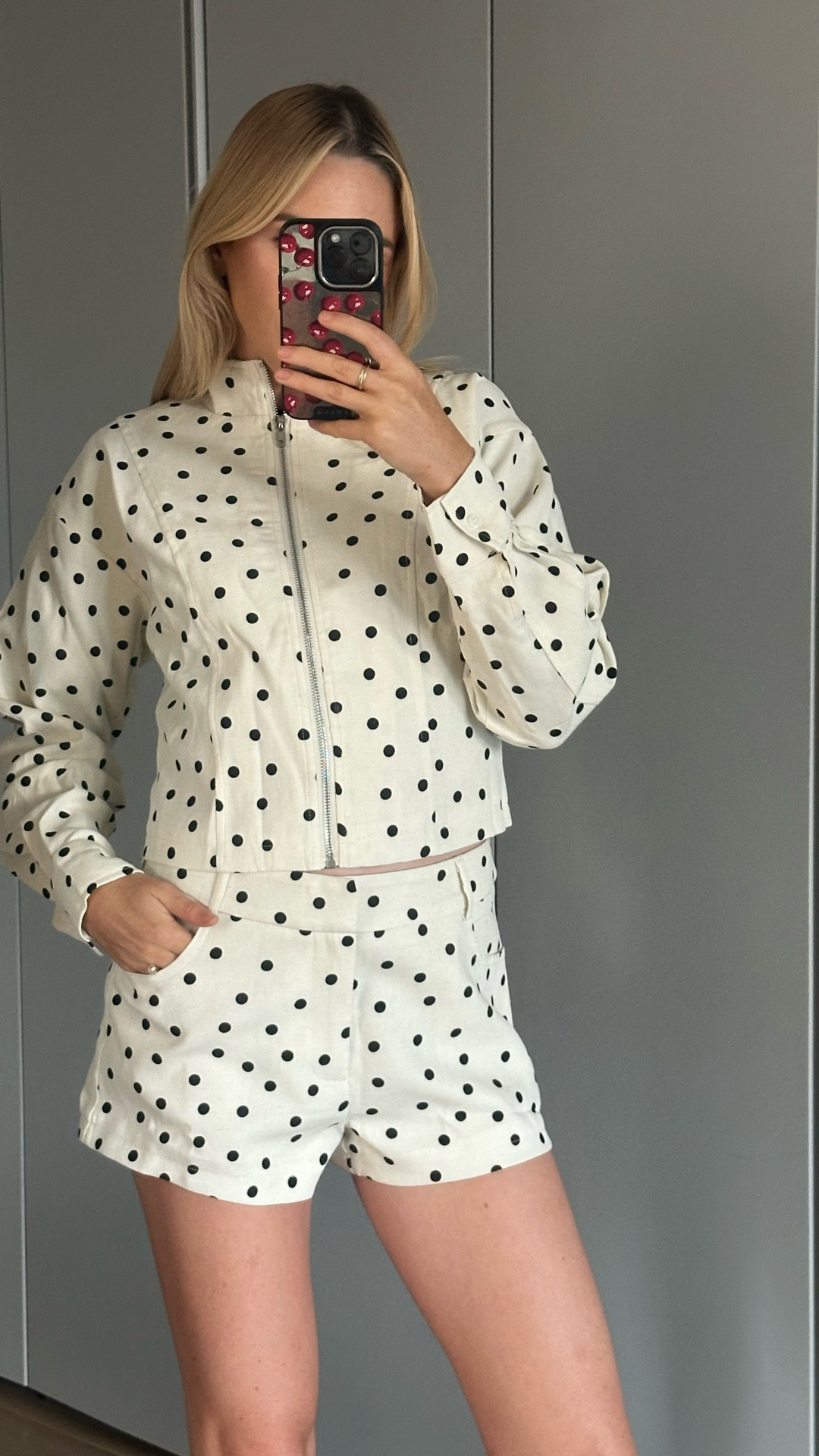 Wearing UK6 in both shorts and jacket 

#LTKautumn #LTKuk #LTKdatenight