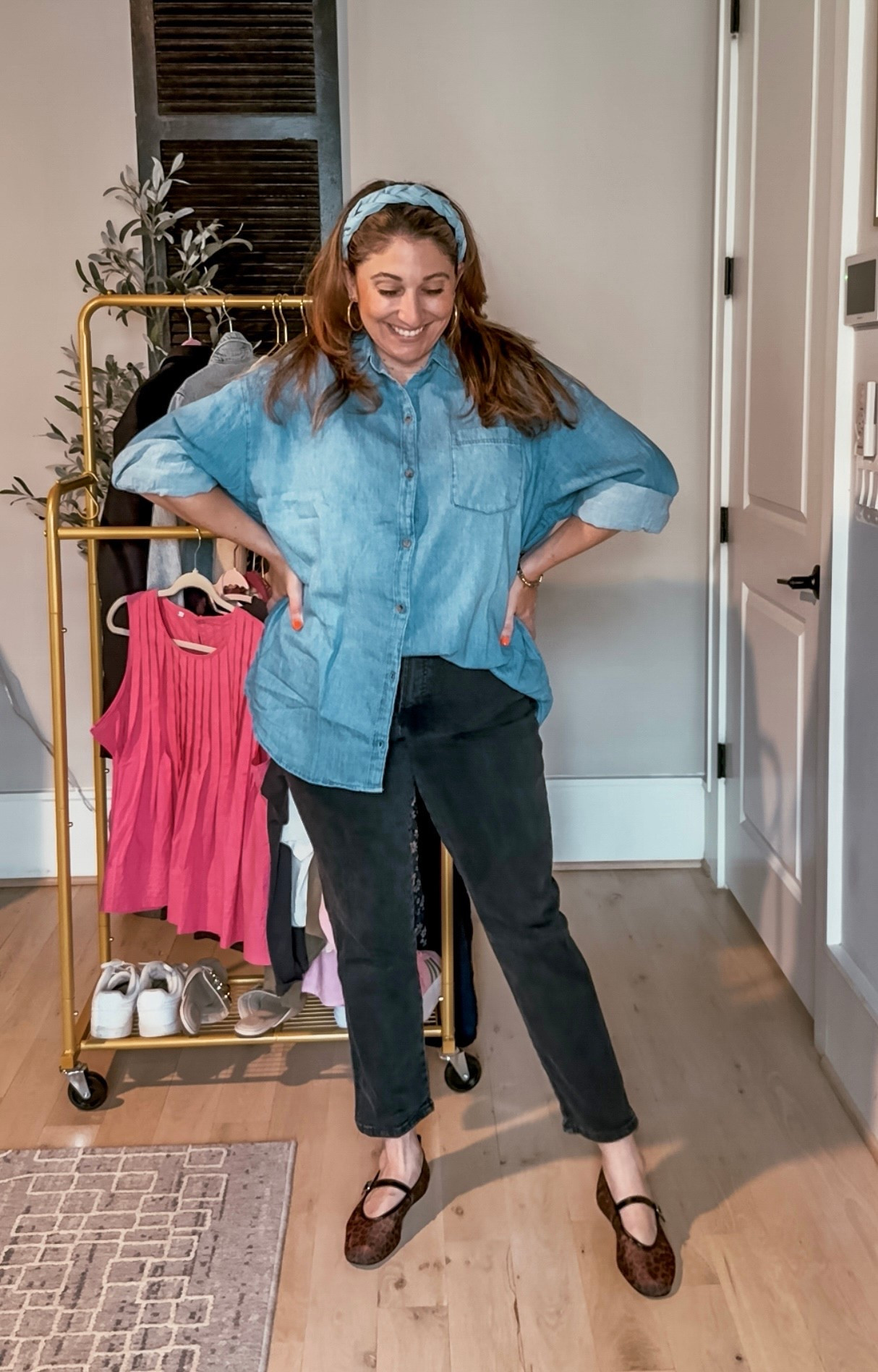 Day 2’s outfit from my new instagram series “teacher wardrobe must haves”! A chambray button down is one of, if not THE most versatile piece of clothing in your closet! Can be dressed up or down, and act as a layer over or under! 
Top L / Black jeans 14  (if between sizes, size up) / mesh flats tts

#LTKSeasonal #LTKWorkwear #LTKMidsize