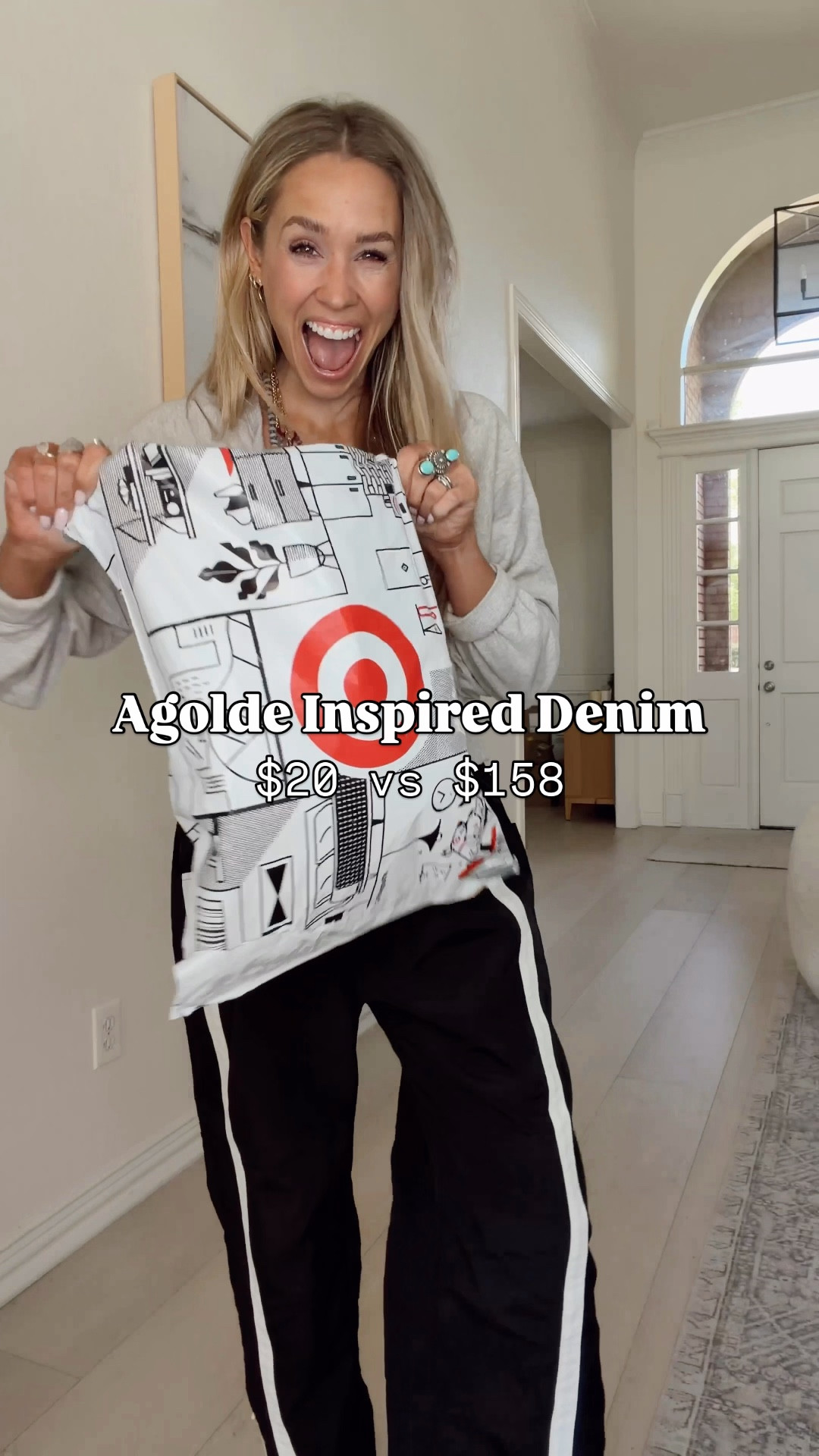 ✨SCROLL TO SHOP✨
Finally!! These are just as good as everyone says!❗️🤍✨🫶🏻

If you love high-end denim, you are going to lose your mind over these.

Size: 4 / tts / 5'5" / 120lbs