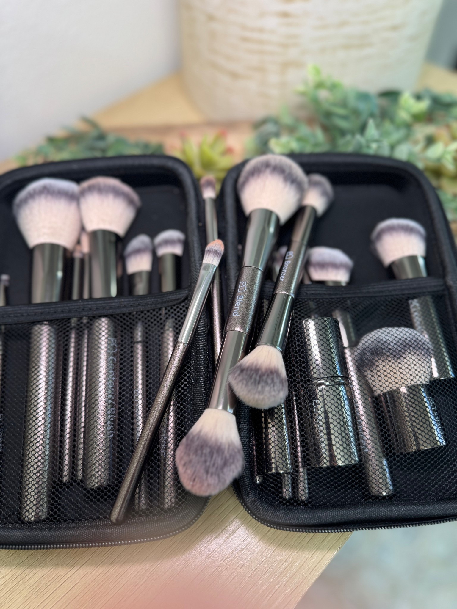 Amazing makeup brushes, and they even come with a hardshell case. 

#LTKBeauty #LTKgrwm #LTKSaleAlert
