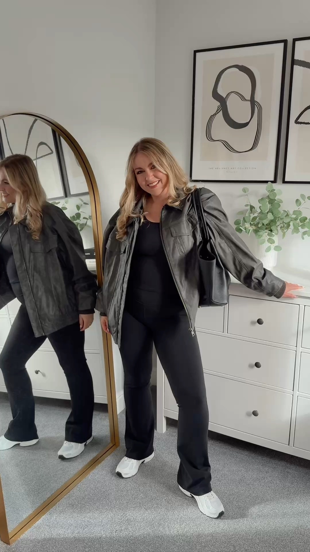 It’s Amazon Prime Time and the matching sets that I LIVE in are reduced - the most buttery, stretchy and unreal sets in a million colours! Think Lulu 🍋 but a third of the price 👏🏻 size down as they come up a little big as they’re so stretchy - for reference I usually wear a size 14 in everything but I wear a 12 in the tops and bottoms x