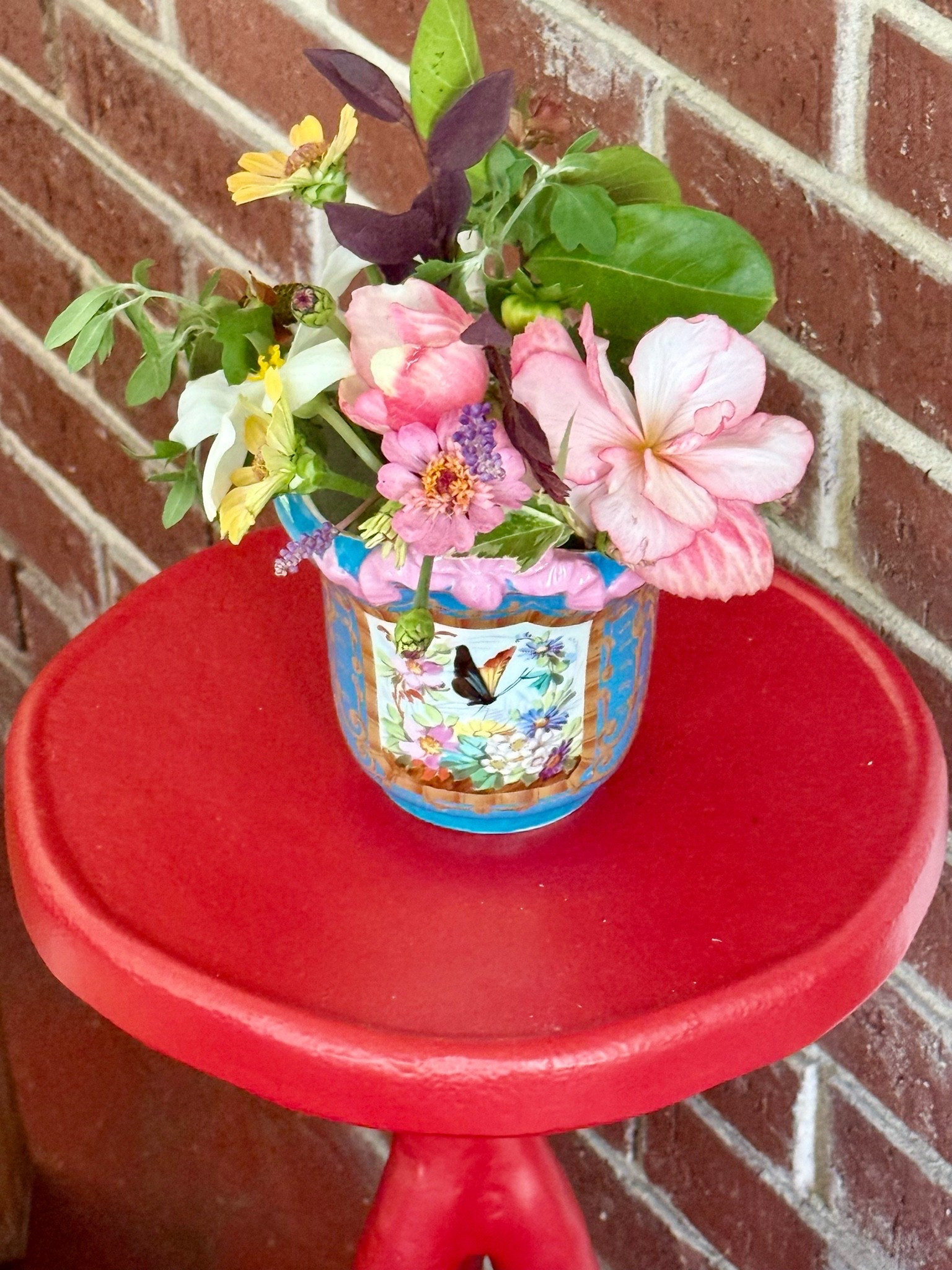 this little red table caught my eye earlier this year + I had a million different visions of it all over our home before it ever arrived. Now I move it from our sunroom to the kitchen, the bedroom, our office + living room. It’s great for drinks when company comes over or as a spot for my purse or for a pretty petite yard bouquet in the sunroom as shown here! This is a vintage cache pot I bought at an antiques store in NYC. I’ve linked some cache pits below + definitely try tour local thrift or antique store or Poshmark, Ebay or Etsy for beautiful choices

#LTKdayinmylife #LTKselfcare #LTKHome