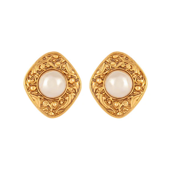 1980s Vintage Chanel Faux Pearl Clip-On Earrings | Susan Caplan