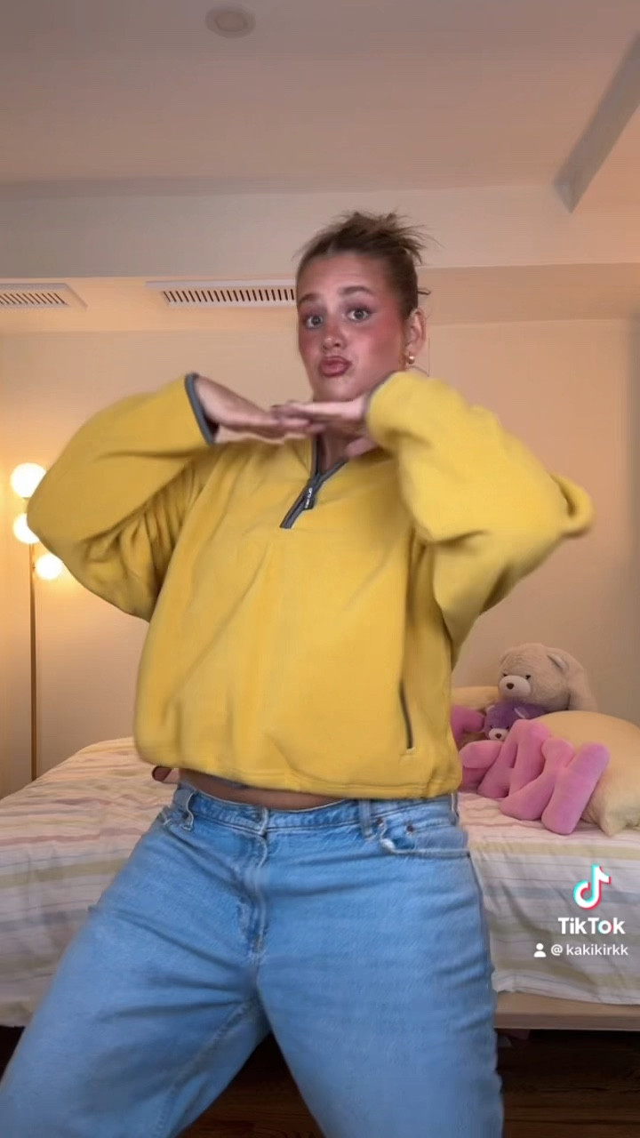 These jeans for fall!!!! This zip up for fall!!!! Yup