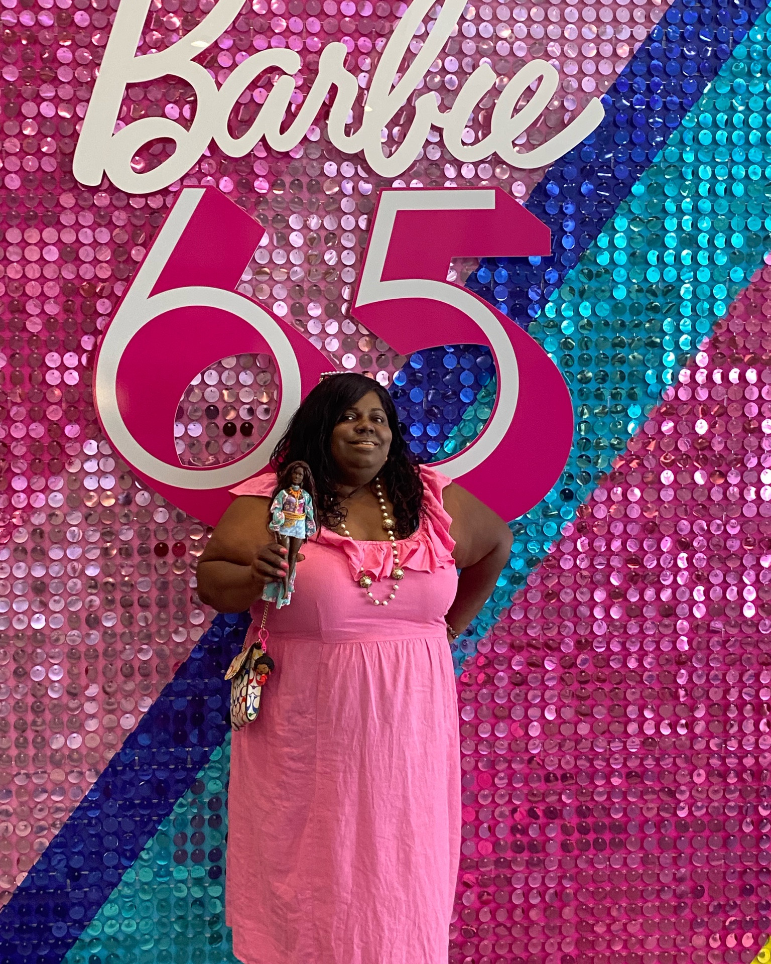 Major 2024 flashback! 💖 Living my best Barbie life in California for the convention festivities. Dropping some of my favorite curvy-friendly looks from the trip because the fashion was just too good not to share. ✨🌴
Let me know which fit you’d rock!
#BarbieCore #CurvyOOTD  #BarbieConvention2024 #eloquii

#LTKdayinmylife #LTKvlog