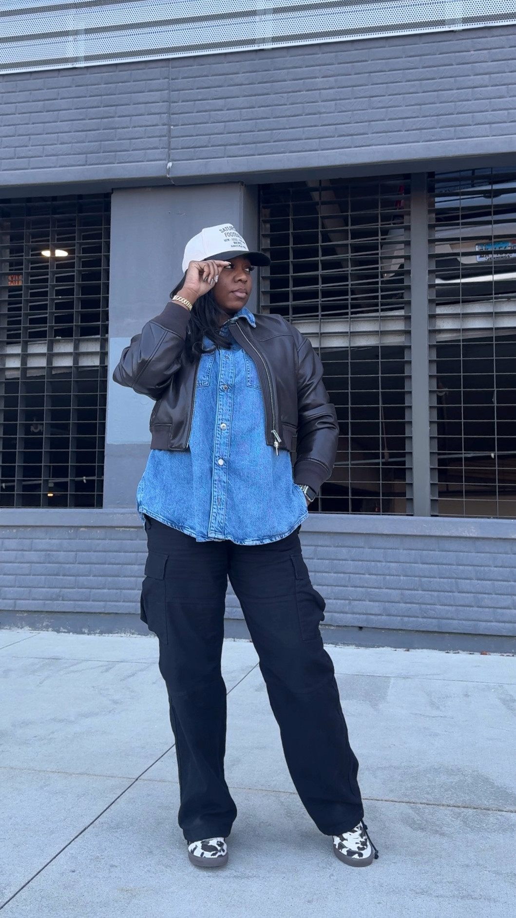 Just a casual outfit of the day. #Ootd #OutfitOfTheDay #OutfitIdeas 

Bomber Jacket & Cargo Pants: #Aritzia
Denim Shirt: #Hm 
Sneakers: #Zara


#LTKStyleTip #LTKMidsize