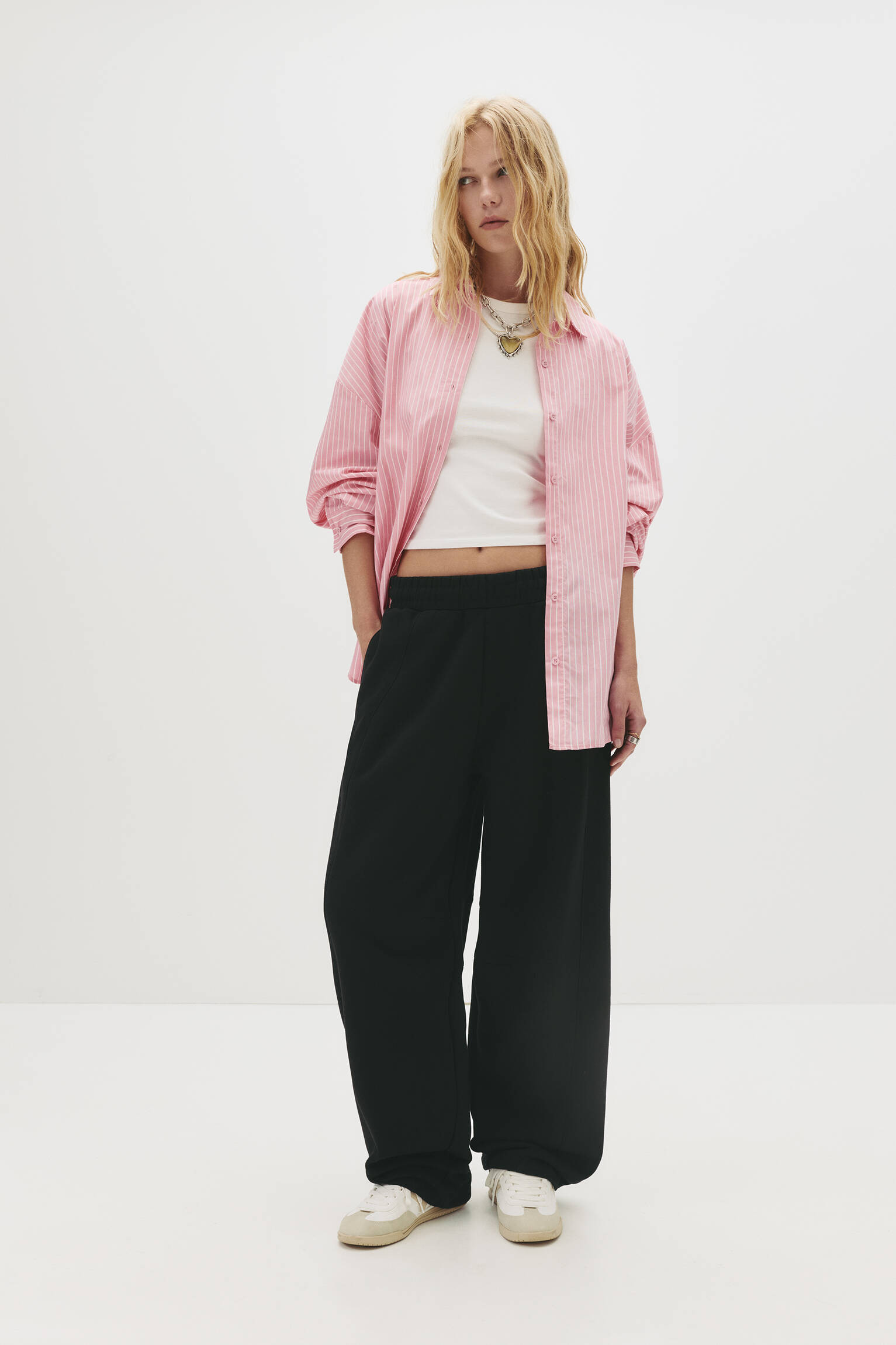 Barrel fit sweatpants - pull&bear | PULL and BEAR UK