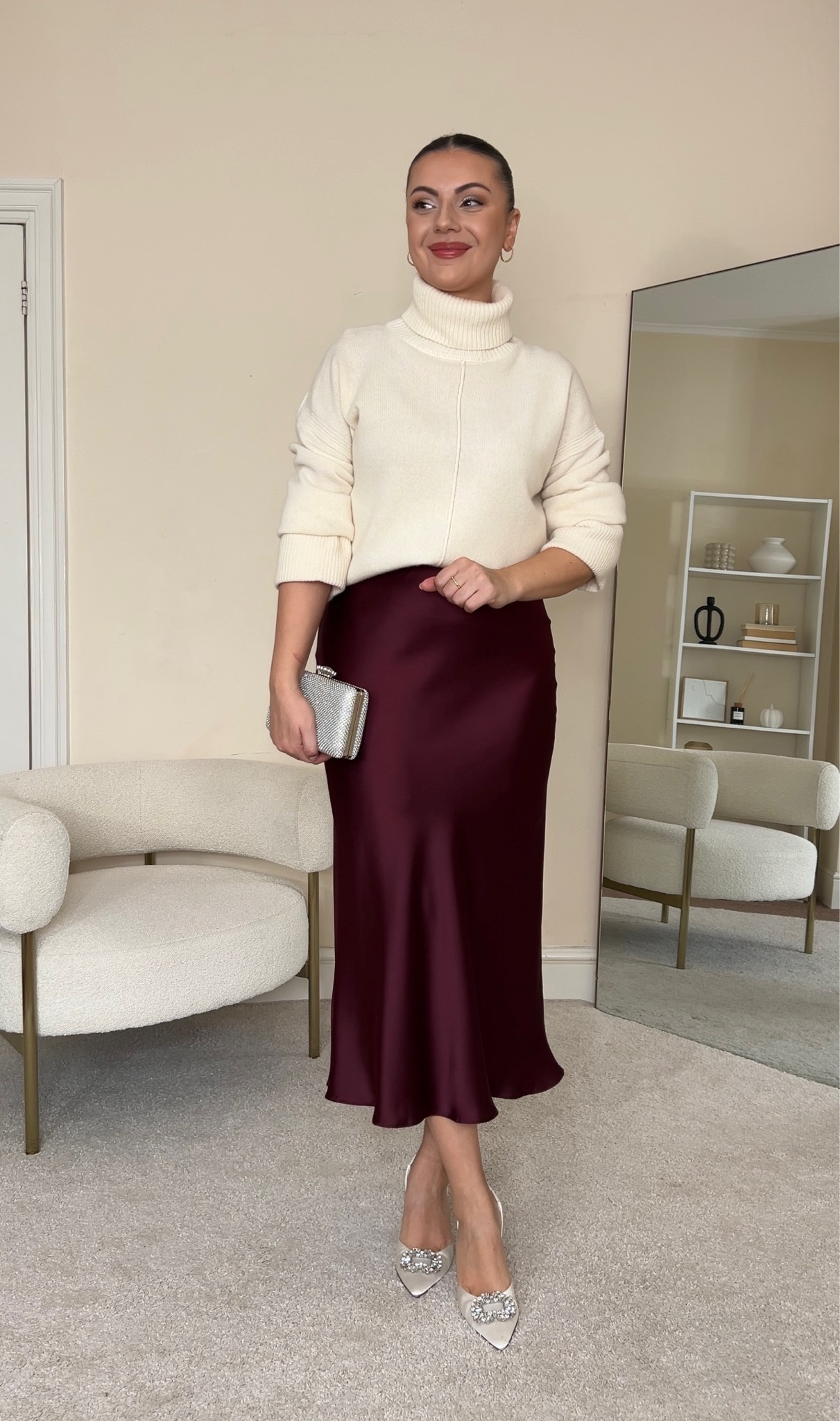 Cosy & chic partywear outfit/Christmas Eve or Christmas Day outfit idea.
Jumper is from Reiss, wearing size XS.
Skirt is from New Look, wearing size UK10.
Heels are from Next, I’ve linked similar here.
Clutch bag is vintage, I’ve linked similar here.

#LTKHoliday #LTKstyletip #LTKeurope