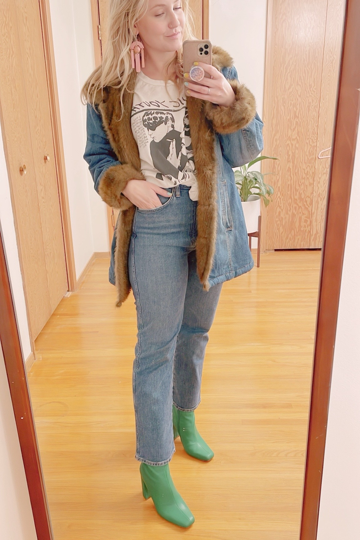 When the thrift finds just hit! I dug deep and tried to find similiar styles for this look. 