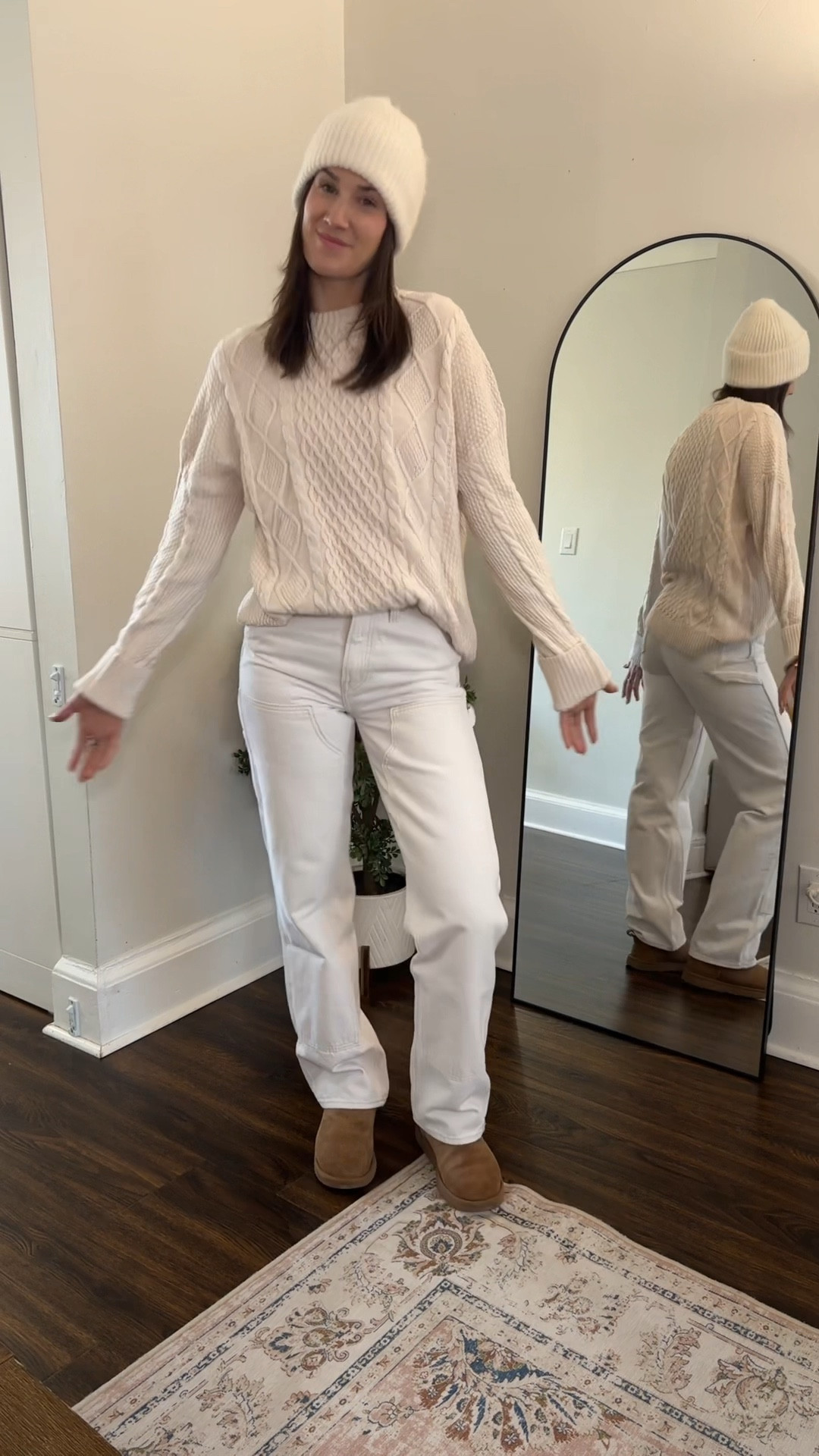 Wearing size 25 long in the jeans for a more fitted look and a large in the sweater 🤍