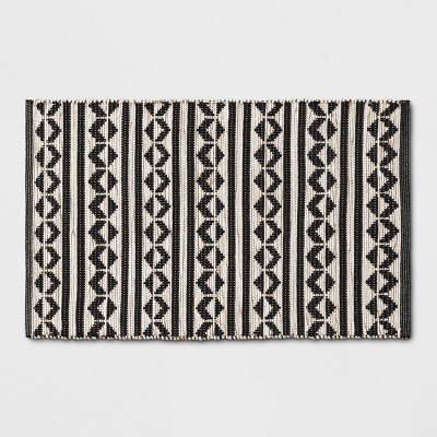 Black Geometric Woven Accent Rugs 2'6"X4'/30"X48" - Project 62™ | Target