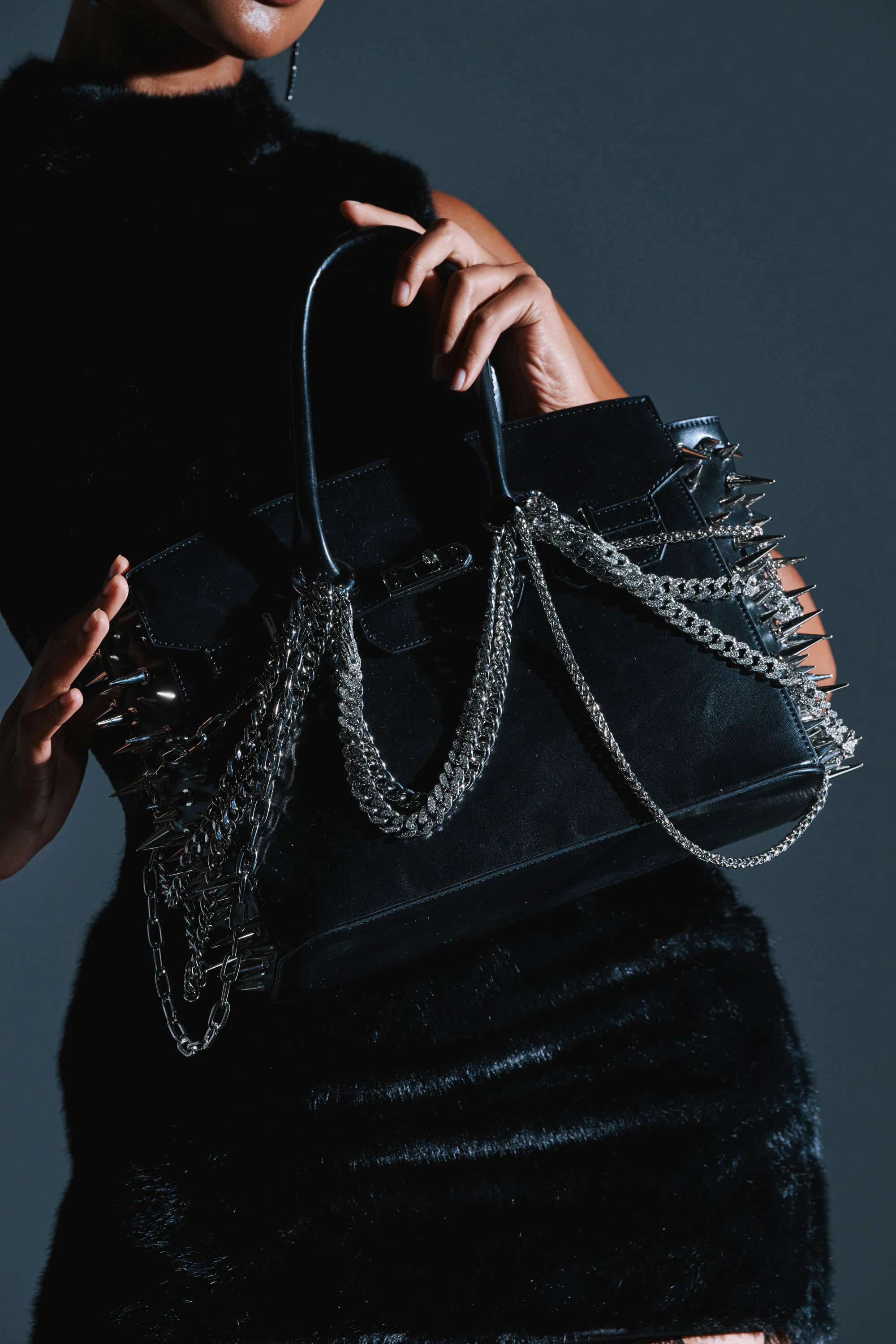 I BITE BACK EMBELLISHED TOTE | AKIRA