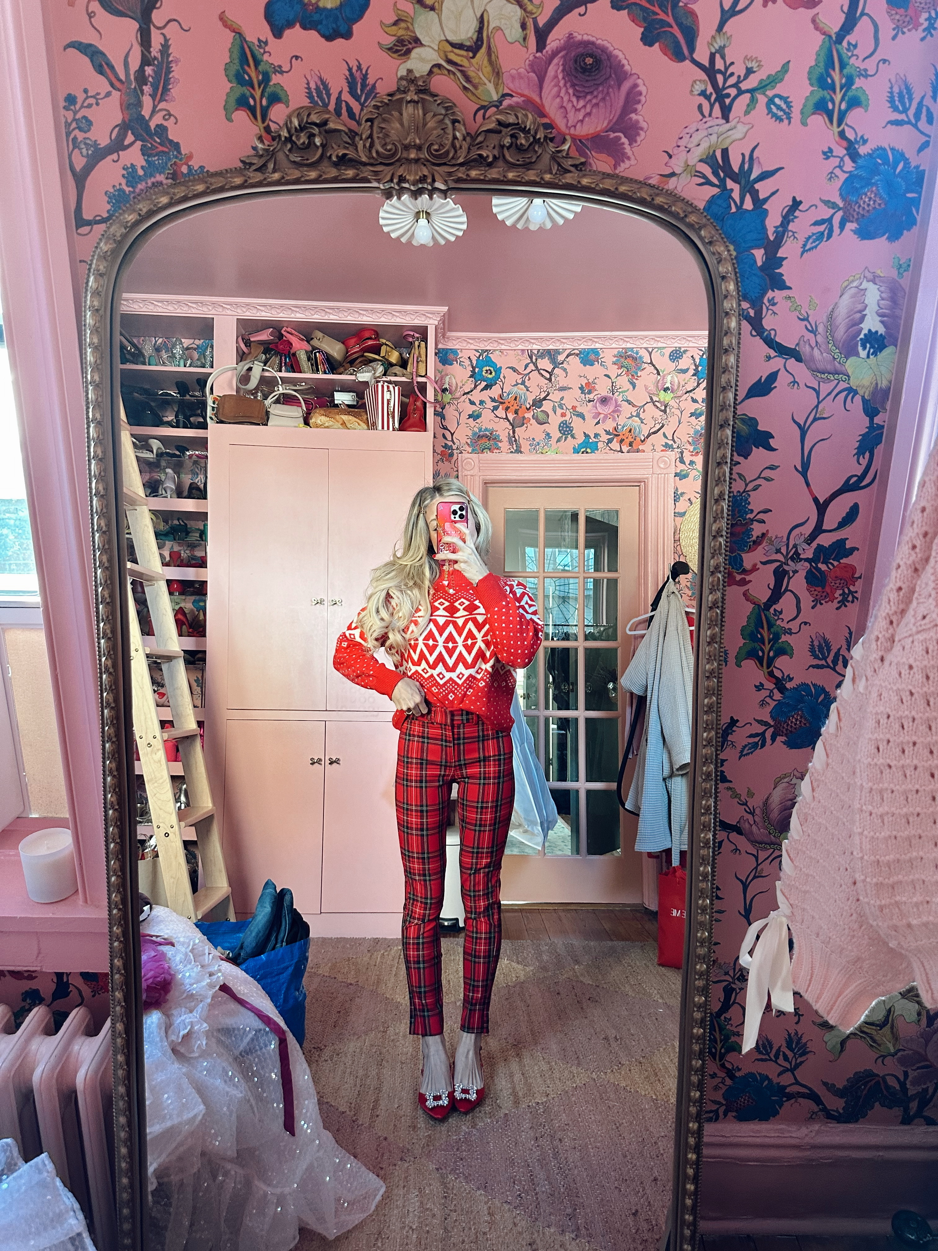 Black Friday deals! 50% off this sweater and plaid pants! Wearing size xs in both 

#LTKCyberWeek #LTKSeasonal #LTKSaleAlert