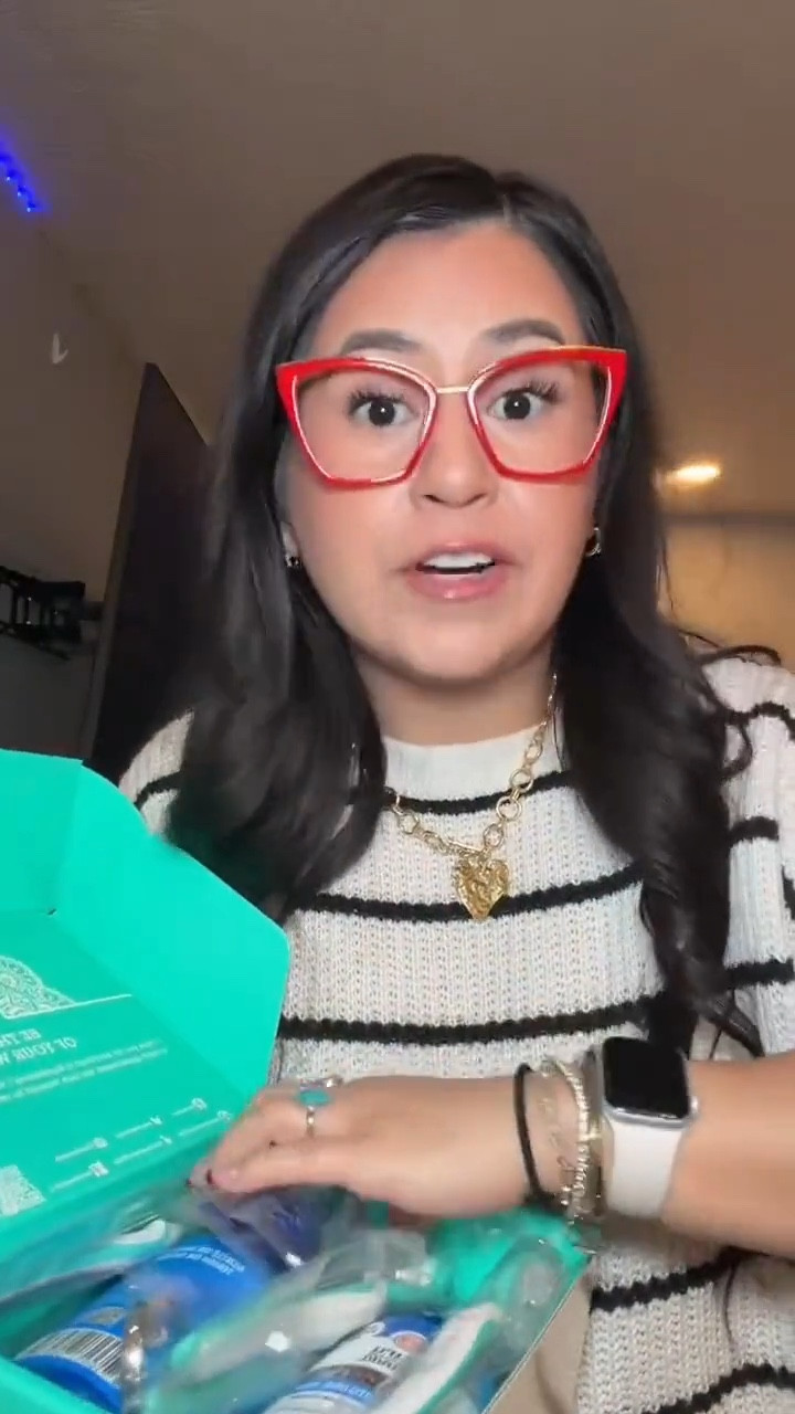 If there’s one thing about your teeth, don’t let it get to the point where it’s irreversible! 

 #gurunanda #gurunadaantigingivitis #antigingivitis #mouthwash #gingivitis #LTKstorytime #LTKU #LTKHome