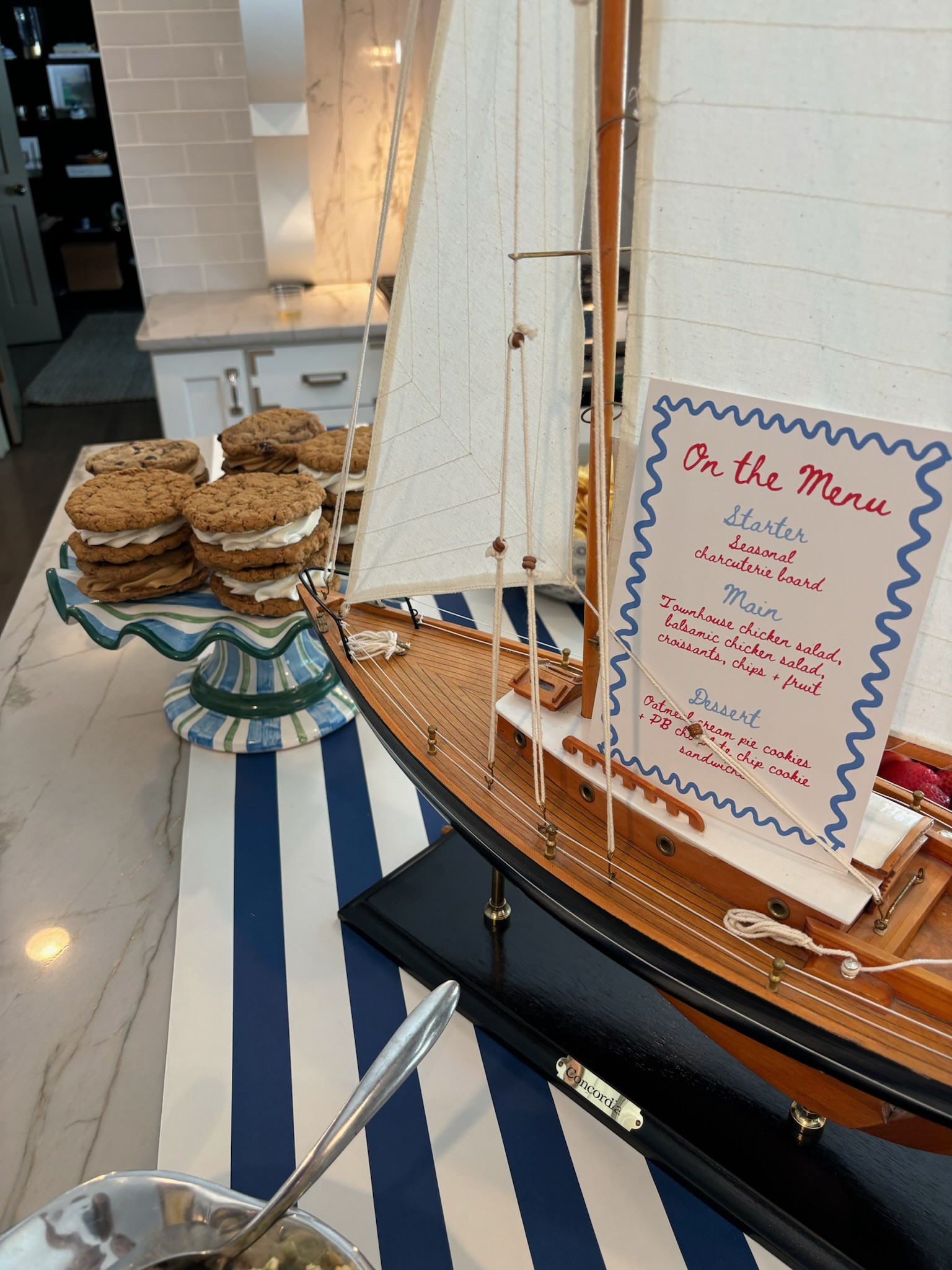 The EASIEST custom menus for a dinner party, wedding or shower! Colos can be changed!

#LTKWedding #LTKSeasonal