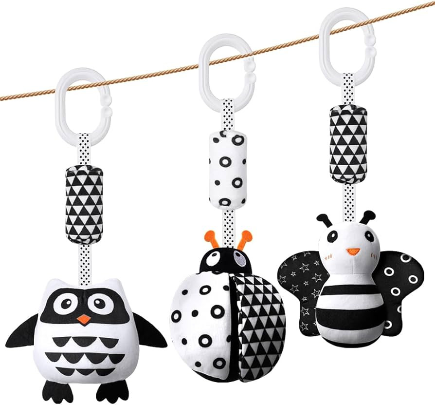 Aolso Baby Pram Pushchair Toys, 3 Pack Hanging Rattle Toys, Black and White Toy Rattle Baby Hangi... | Amazon (UK)