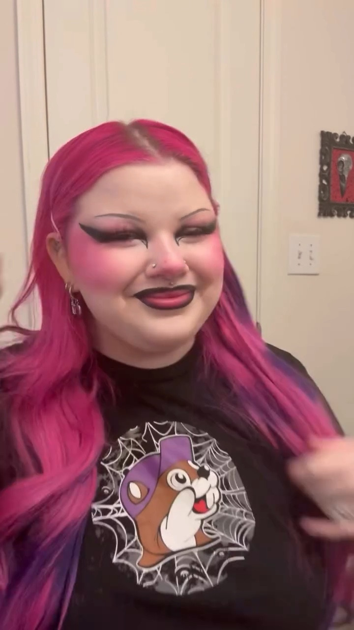 who doesn’t love a little makeup tutorial? ❤️‍🔥✨ 

beauty community • anti clean girl (I want to emphasize I’m not ANTI CLEAN GIRL, just describing the opposite of 🤣) • all things beauty • makeup artist • creative • goth gf • egirl • alt style • grunge makeup • creative makeup • esthetician • pink hair • tattoos • piercings • vibes