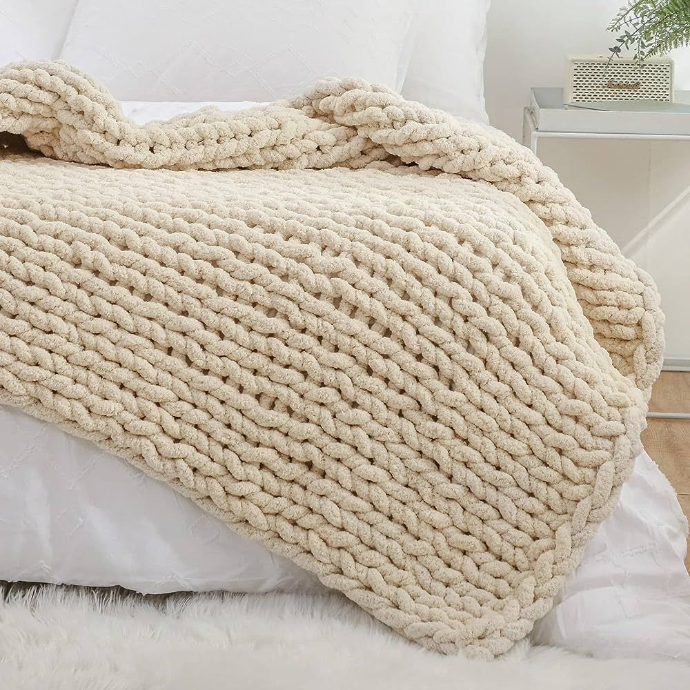 YAAPSU Chunky Knit Blanket Throw 51"x63", Soft Jumbo Chenille Throw Blanket, 100% Hand Knitted Th... | Amazon (US)