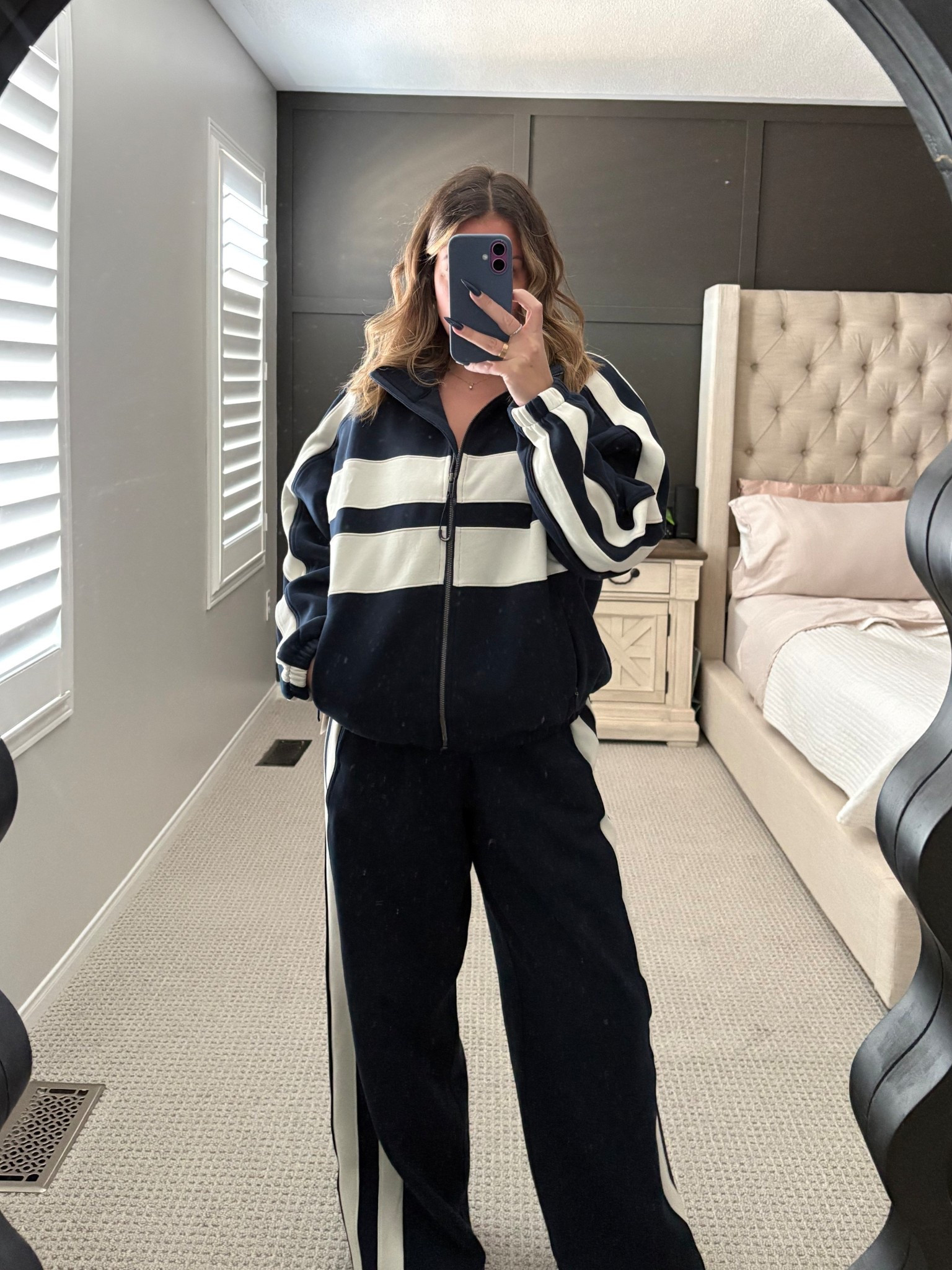 new arrivals at lululemon 🤍🌷

sweater: s
pants: m 
bra: m

#LTKootd