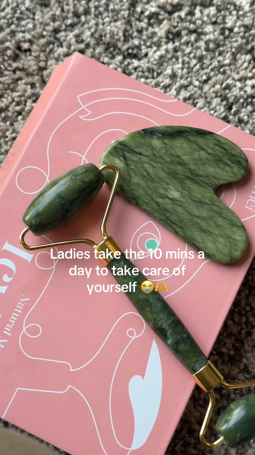 The best and easiest way to show your skin & face some love! I am 33 weeks pregnant so this has been such a life saver to help with inflammation 

#LTKselfcare #LTKdayinmylife #LTKBeauty