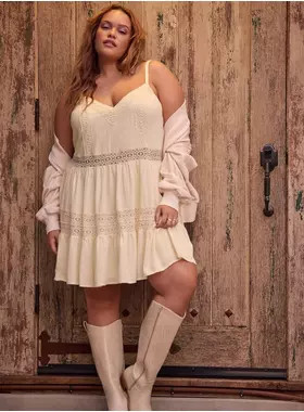 Festi Lace Trim Tiered Mini Dress | Torrid (US & Canada)
