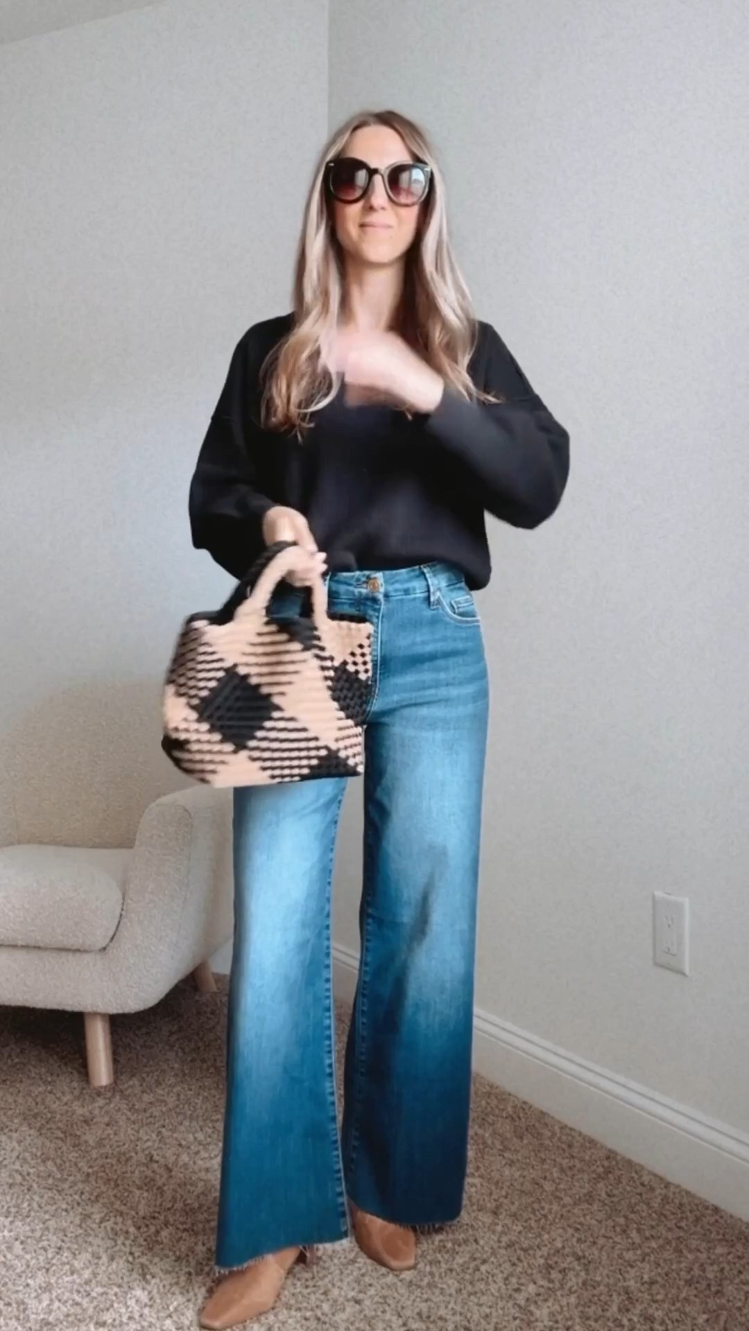 This slouchy v neck is on major sale, just in time for winter date night!



#LTKOver40 #LTKFindsUnder50 #LTKSaleAlert