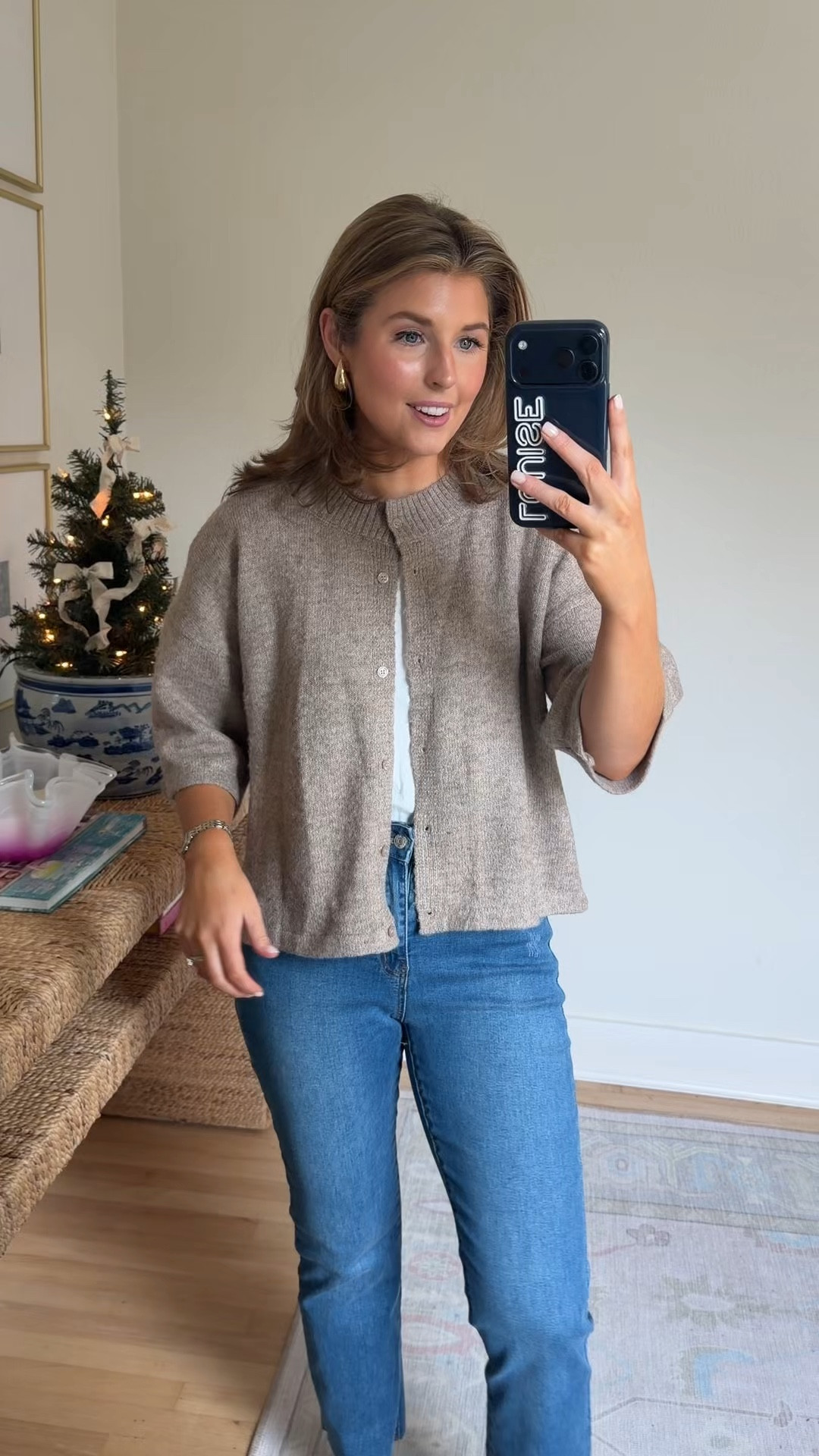 Last minute Thanksgiving outfit idea! Wearing a M in sweater and 4 in jeans 
