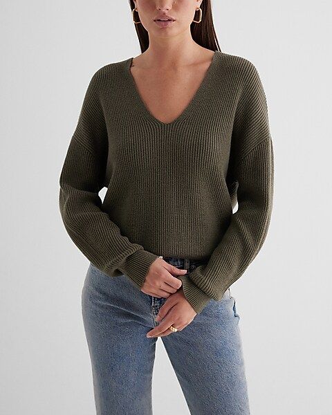 Relaxed Ribbed V-Neck Sweater | Express