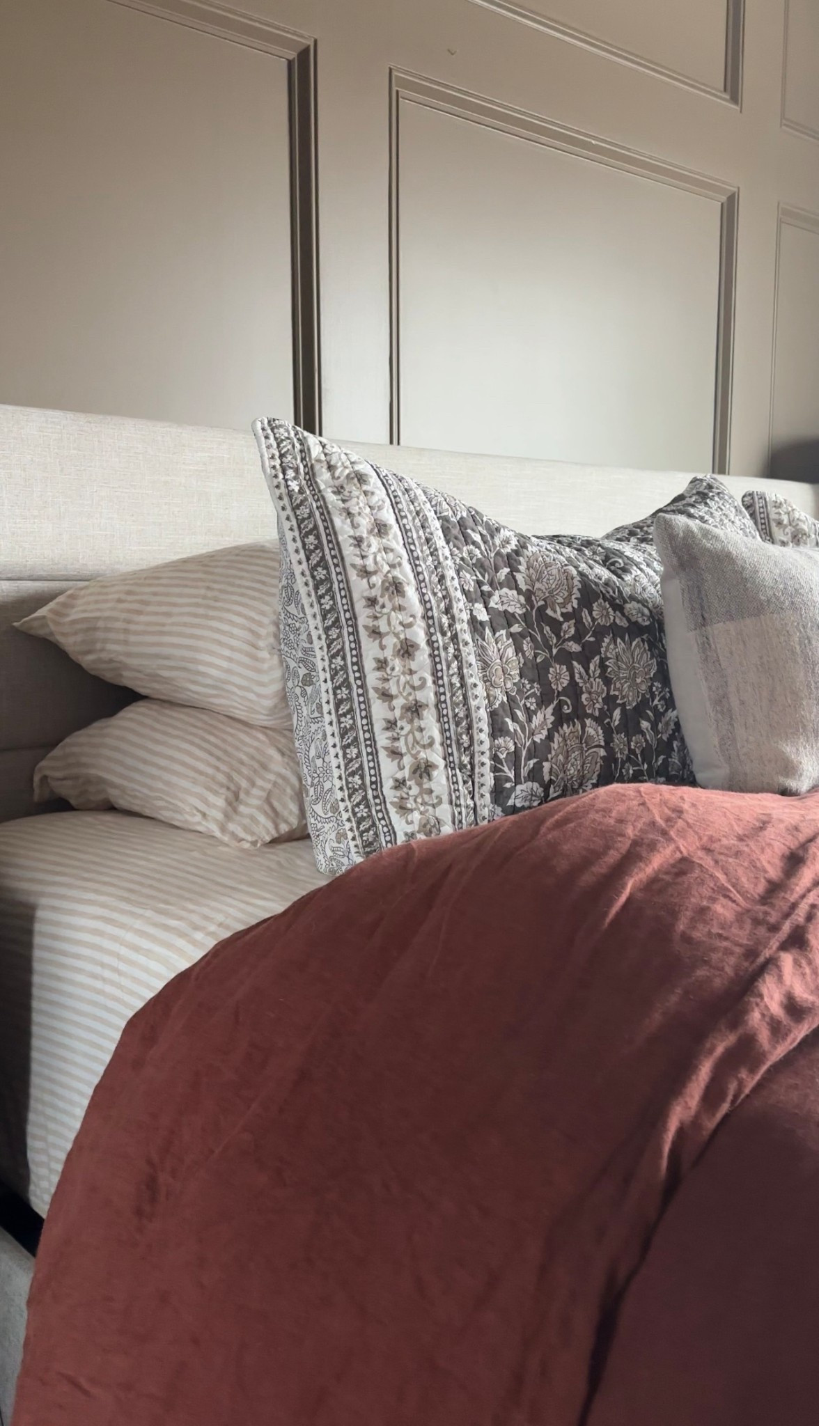 Team colorful bedding! 

Quince bedding, Bordeaux duvet, linen striped sheets, brown floral quilt and shams

#LTKHome #LTKSeasonal