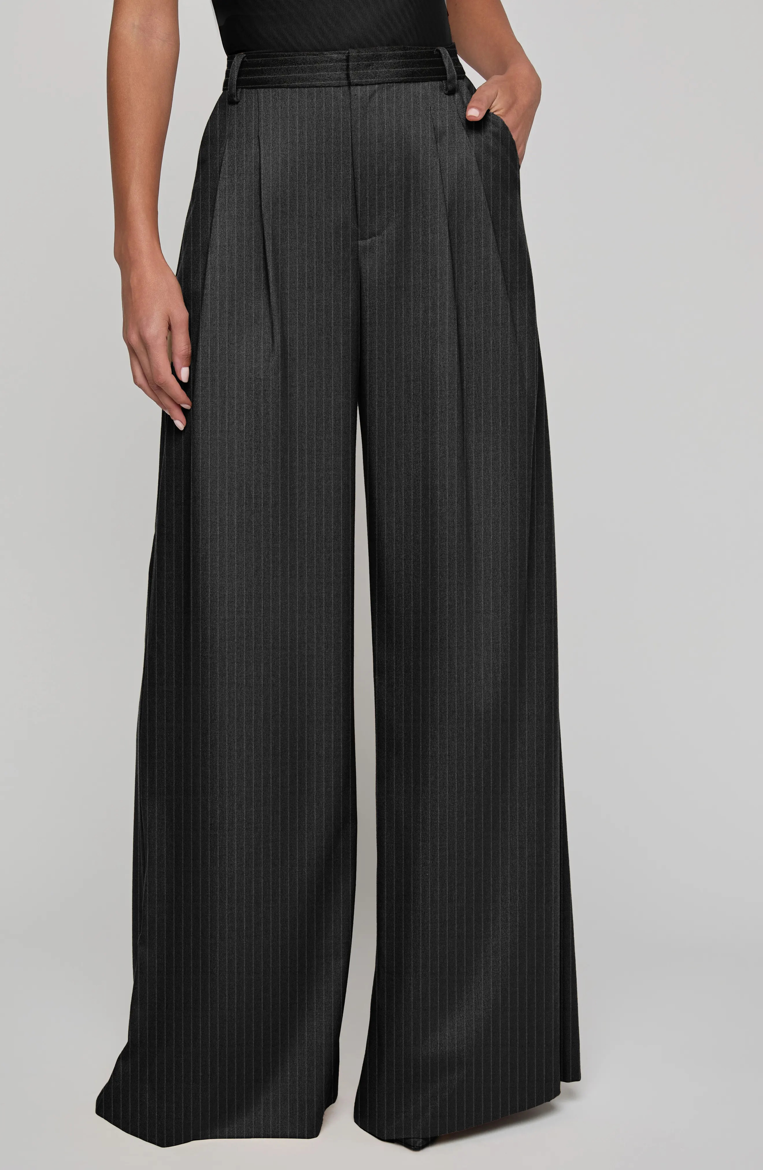 L'AGENCE Chelsy Pinstripe Wide Leg Pants in Black/grey Pinstripe at Nordstrom, Size 4 | Nordstrom