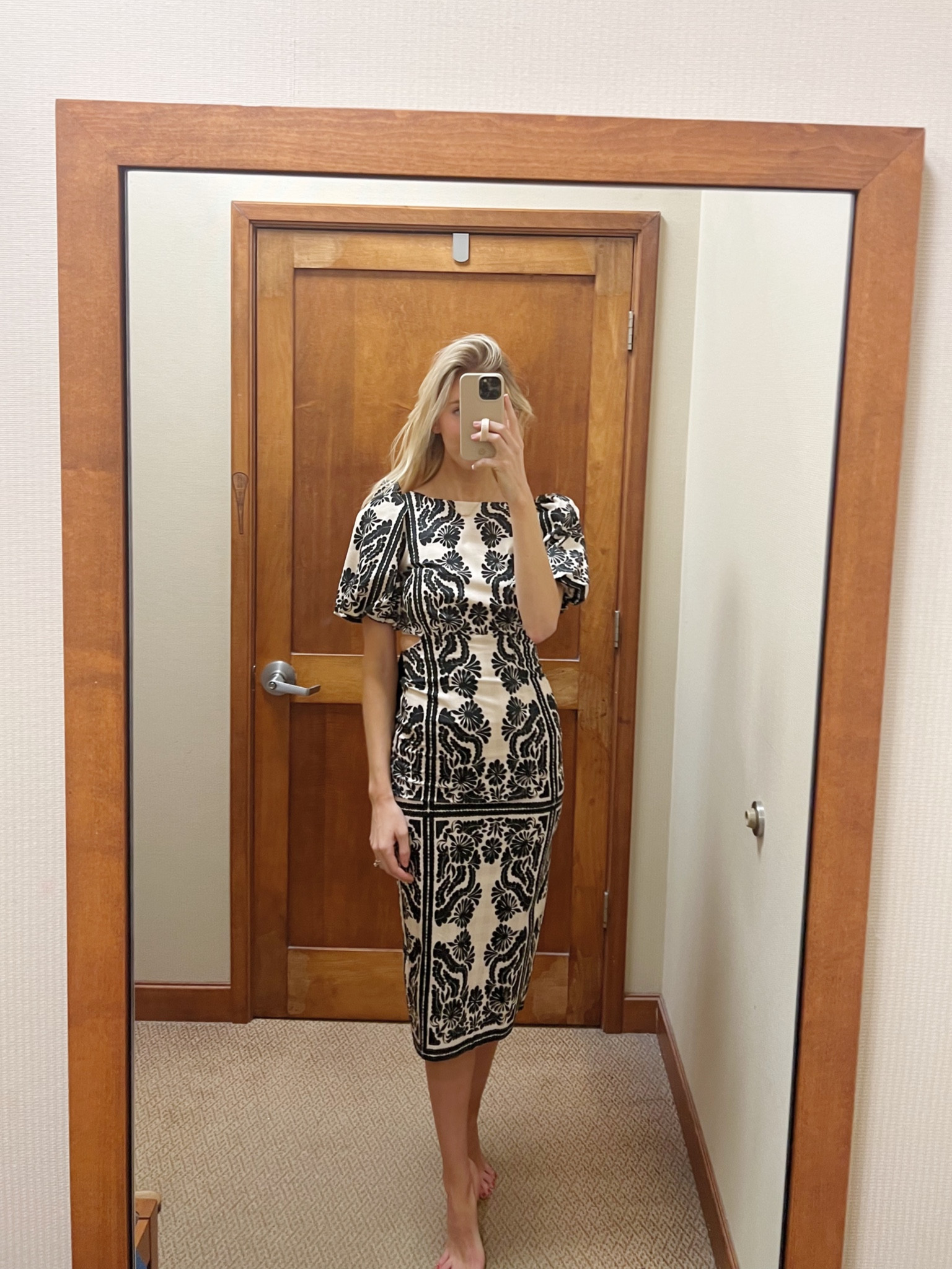 The perfect fall wedding guest dress.

#LTKwedding #LTKSeasonal