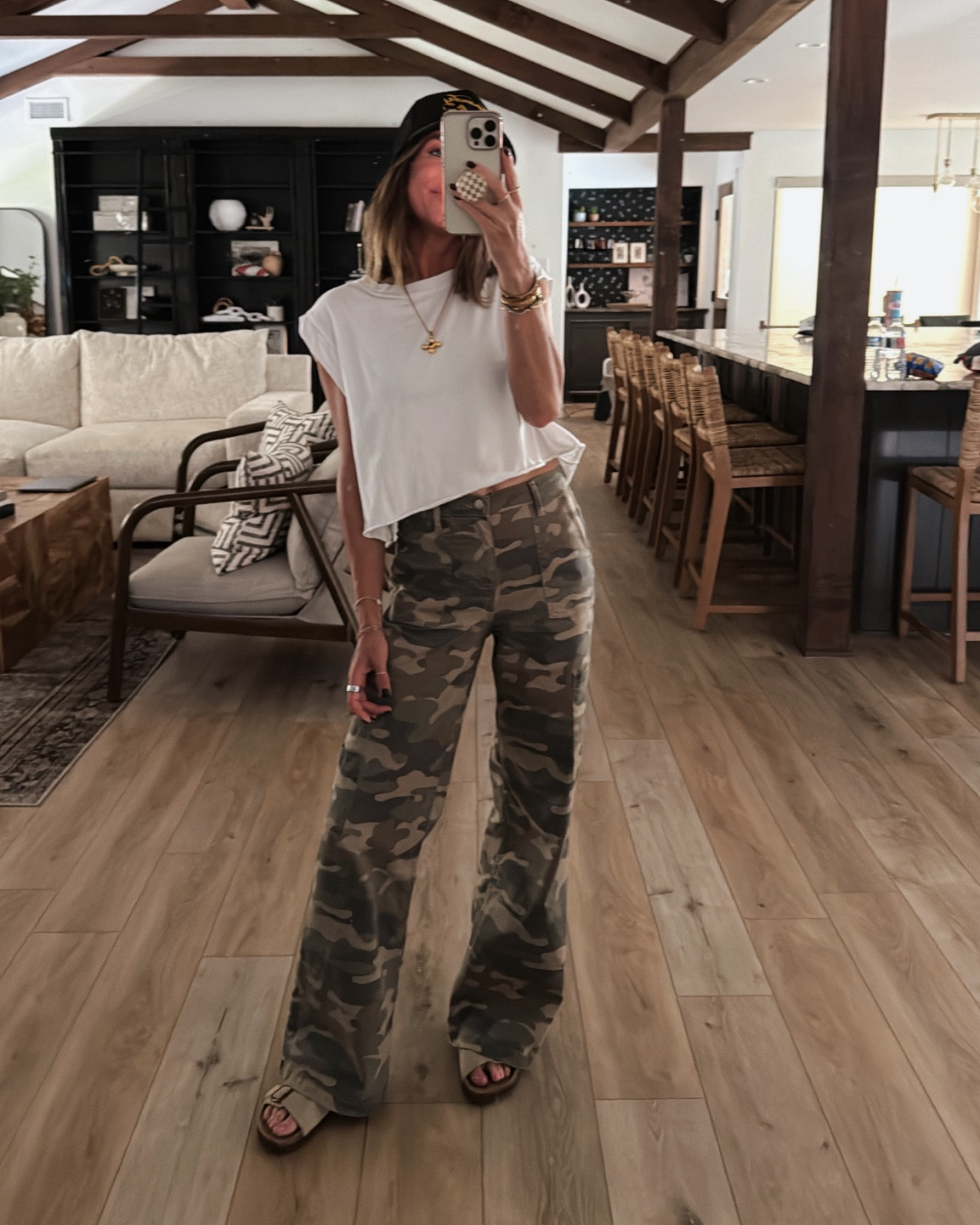 Can’t get enough of these $18 cargo pants!

#LTKShoeCrush #LTKStyleTip #LTKFindsUnder50