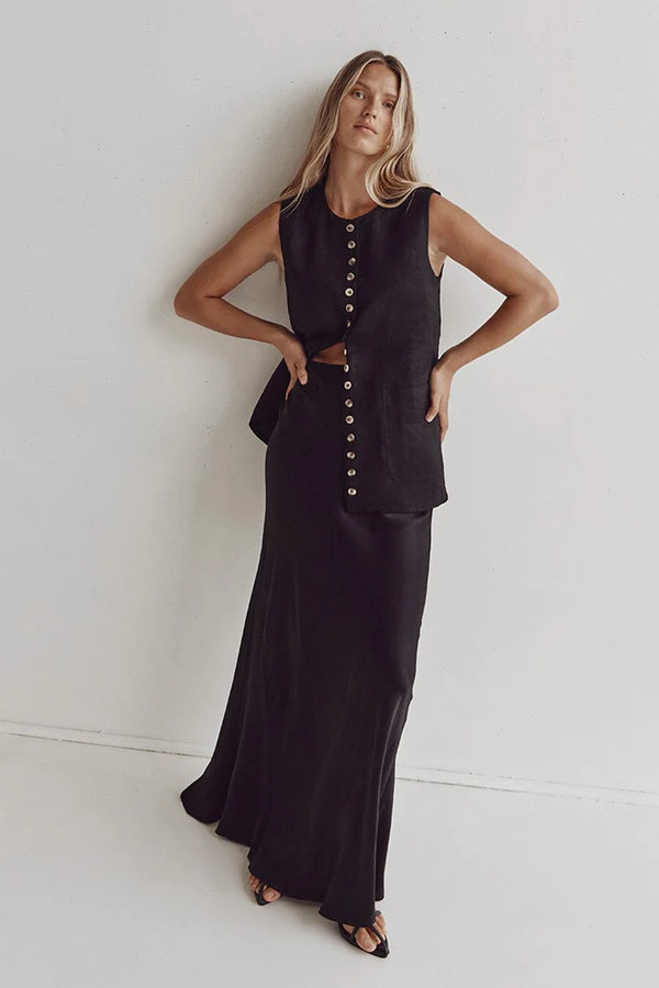 CHARLI BLACK SATIN MAXI SKIRT | DISSH