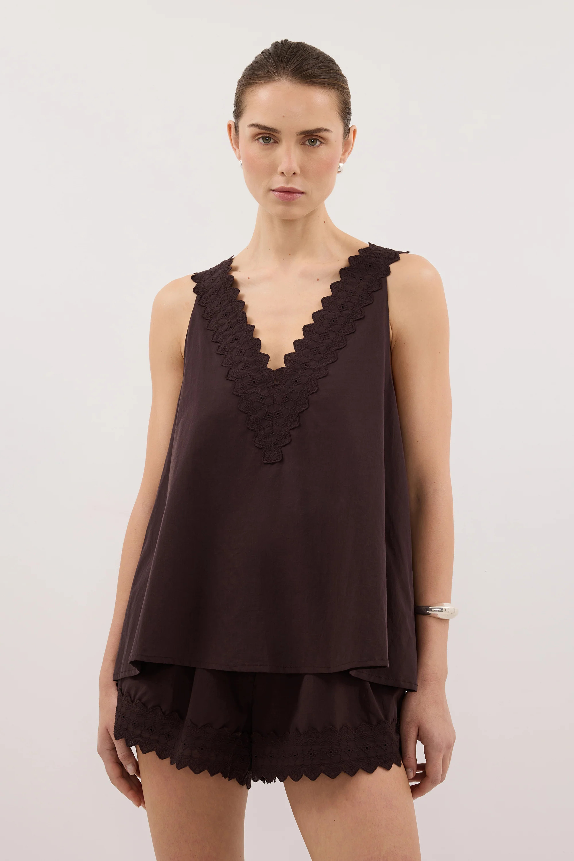 ANNABEL BURNT CHOC V NECK TOP | DISSH