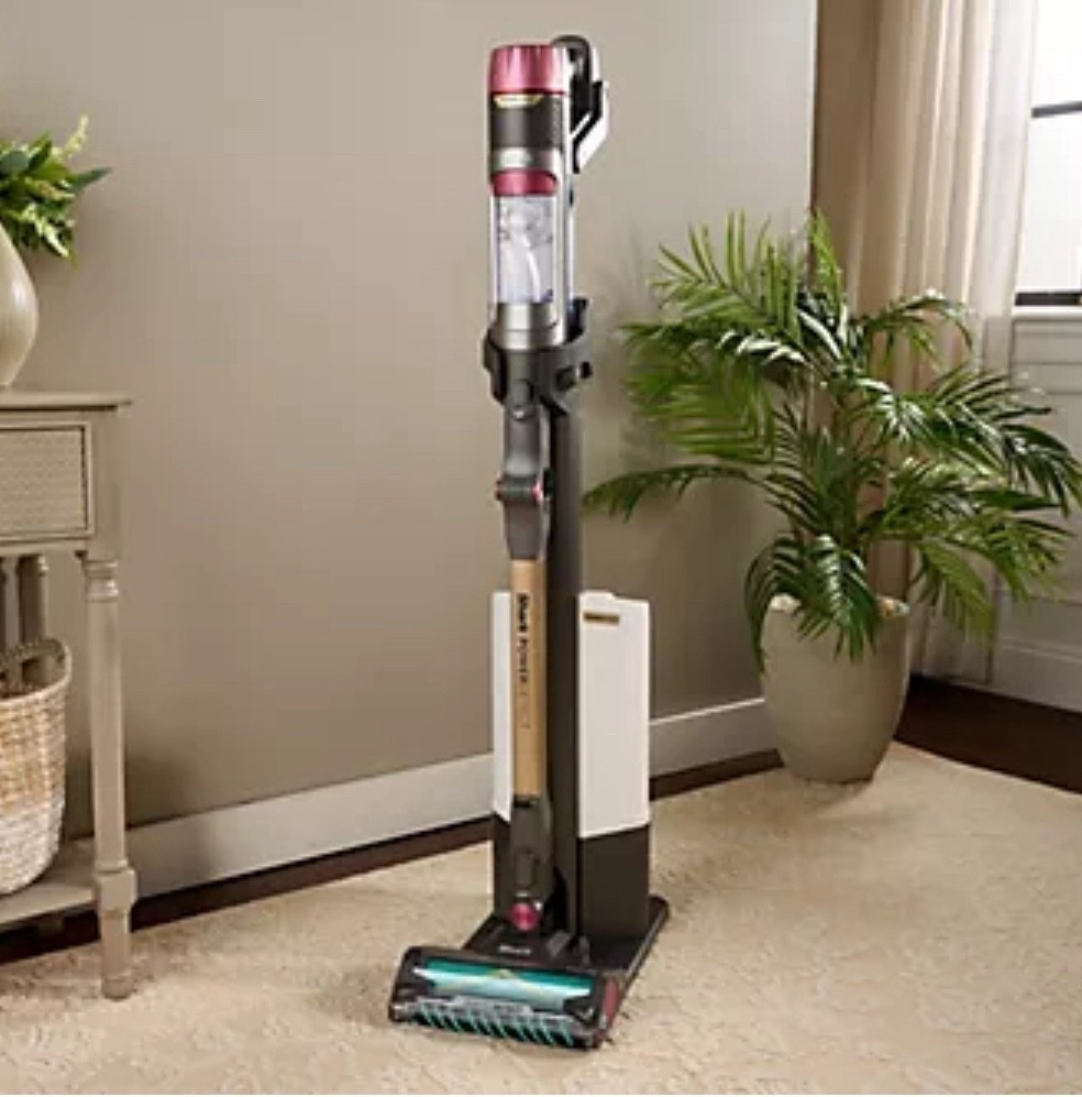 Shark cordless sale


#LTKU #LTKHome #LTKSaleAlert