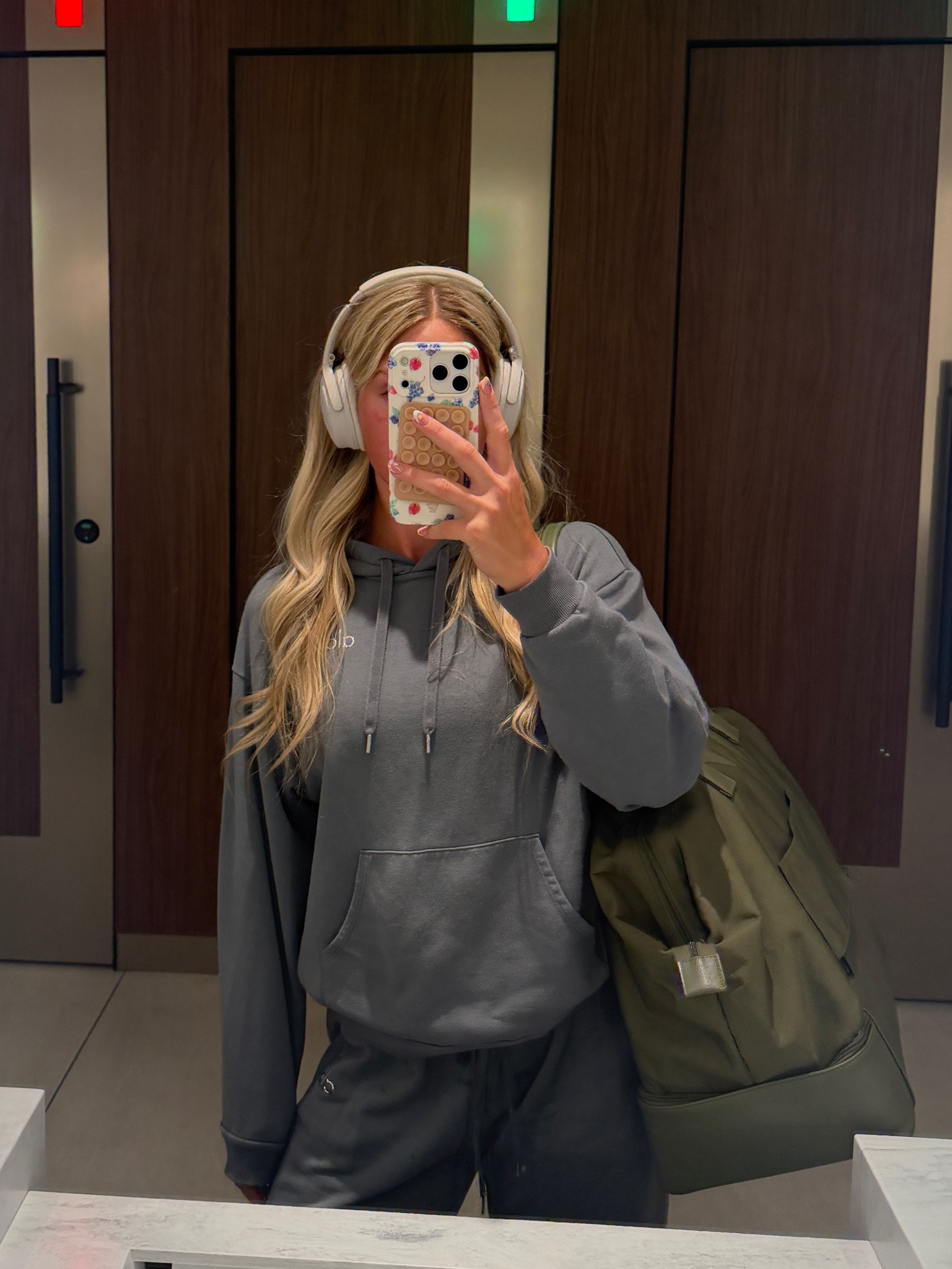 Today’s airport fit 

#LTKTravel #LTKootd #LTKdayinmylife