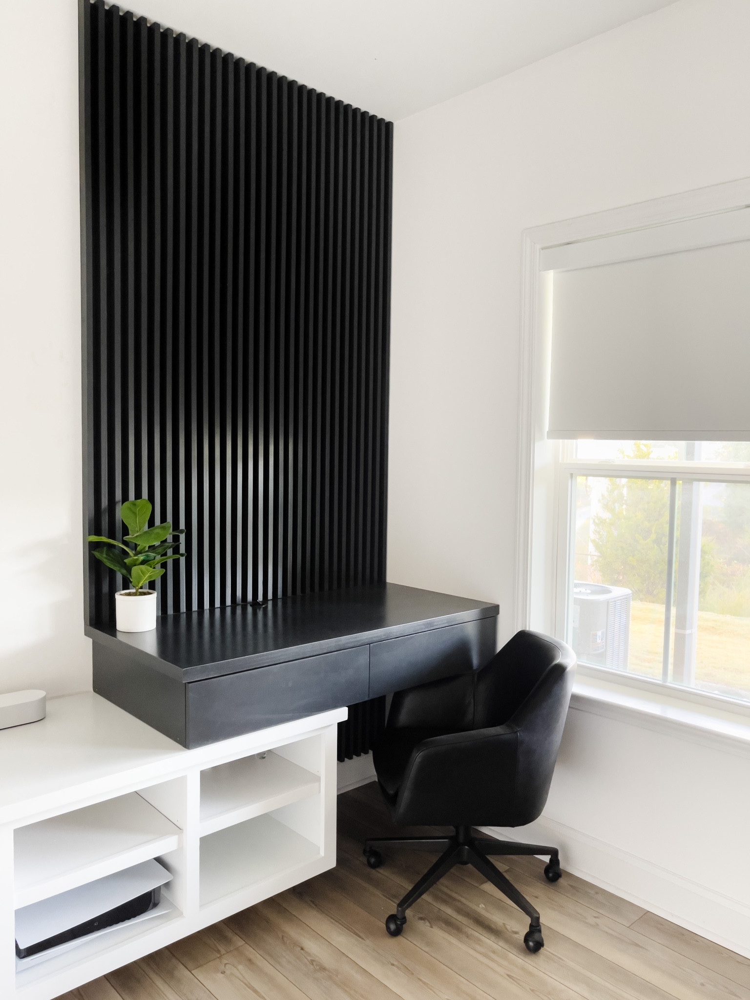 Home office. Office chair. Black office. Ludlow black leather. 

The office chair is from Westelm in ludlow black leather

#officechair #homeoffice #blackofficechair #leatherofficechair #ps5 #sonos #ludlowblackleather

#LTKhome #LTKfamily