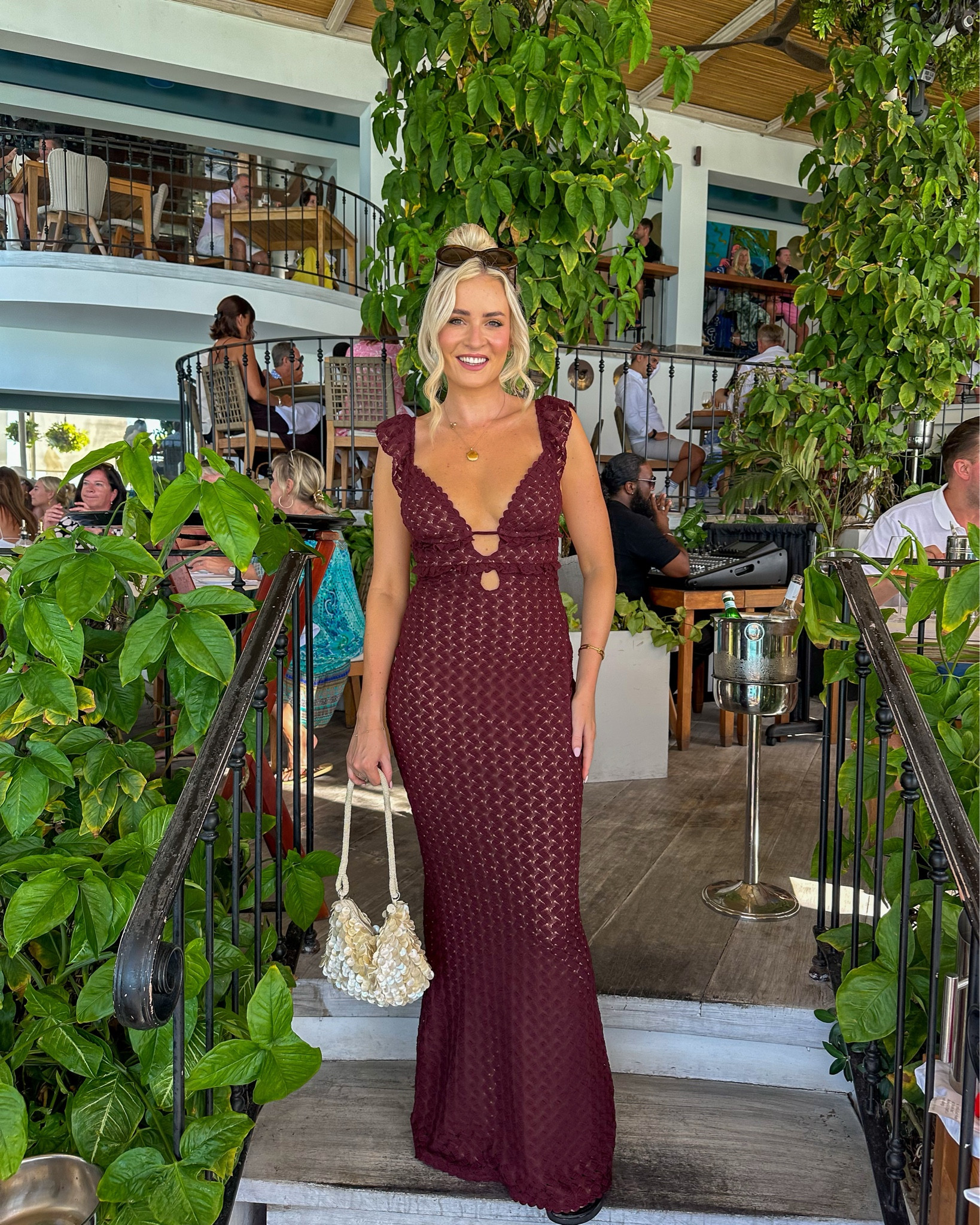 The perfect daytime holiday dress! 

Crochet dress, holiday outfit, holiday outfit inspo 