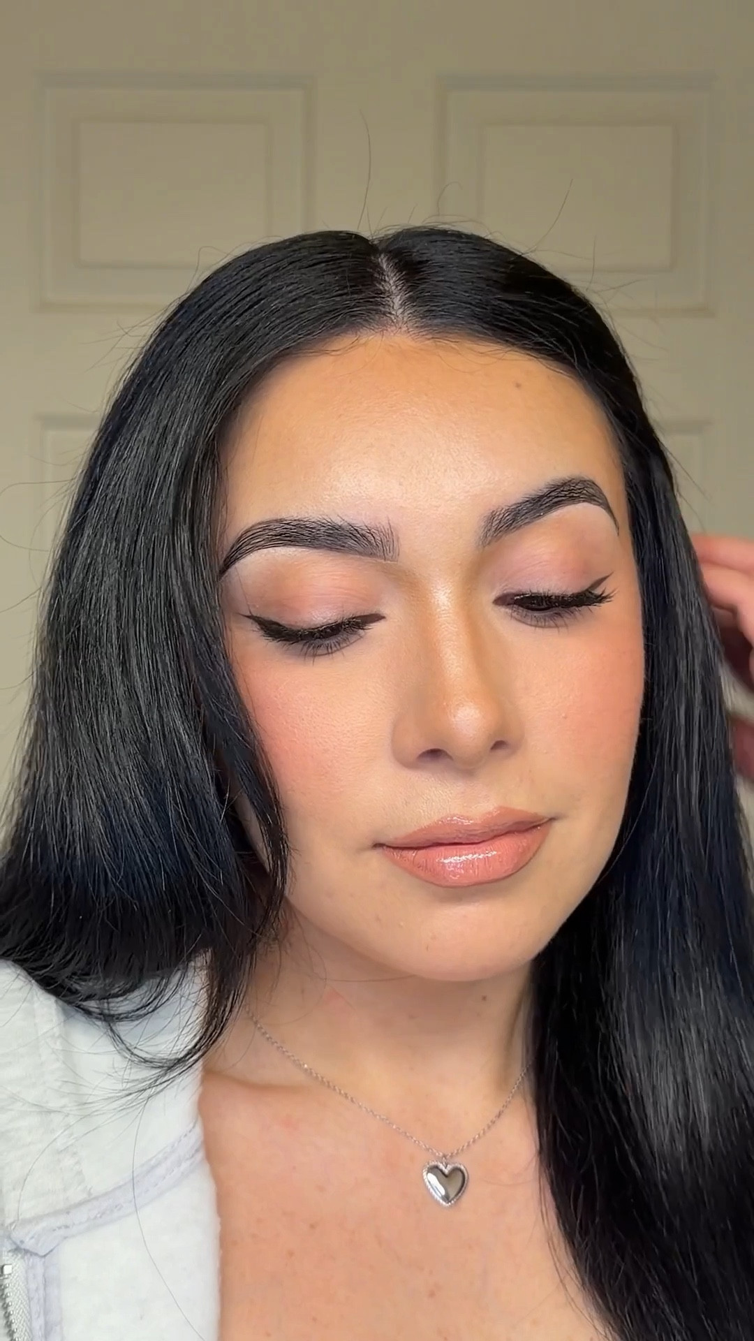 My go-to no-foundation glam 🙌🏼💗 This routine is long lasting, lightweight & glowy. For reference, I have combo skin but with the right skin prep, any skin type can rock this 🥰
Makeup, Get Ready With Me, GRWM, Beauty

#LTKU #LTKgrwm #LTKBeauty