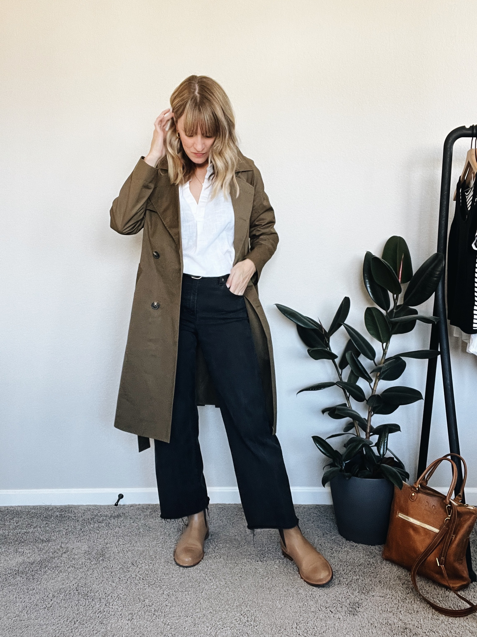 Spring Capsule Wardrobe Essential #1: a trench coat

Follow my shop to see my Top 10 Pieces for building a versatile capsule wardrobe !

#LTKstyletip #LTKSeasonal