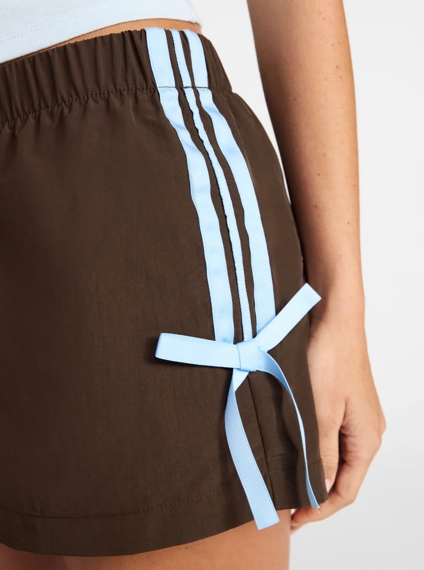 The cutest brown + blue shorts 

#LTKgrwm #LTKActive #LTKSpringSale