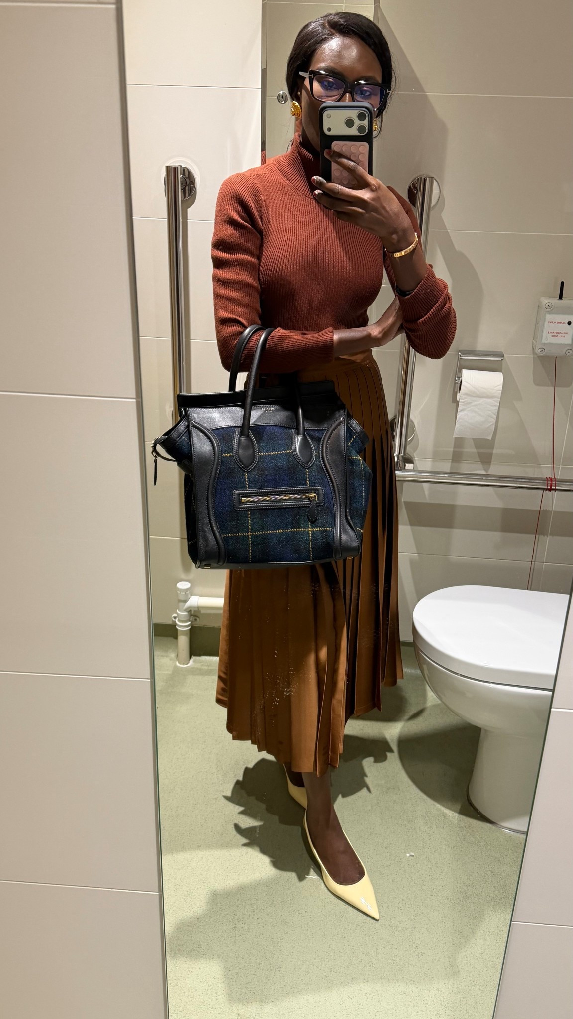Office style- brown monochrome with a pop of colour.

My outfit is old, found a similar skirt and yellow shoes I’m currently lovingg

#LTKshoes #LTKspring #LTKworkwear