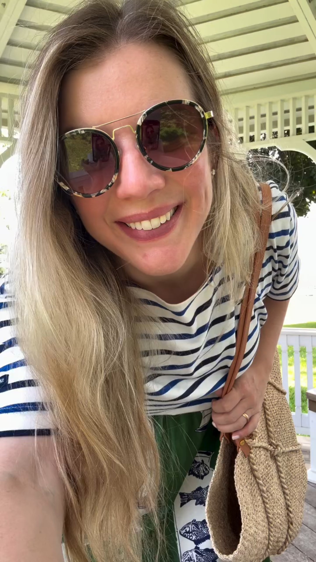 This skirt is my pretty little baby! 😍 

Skirt: @hunterbellnyc 
Tee: @saintjames x @jcrew 
Bag: @aranaz_ph via @tuckernuck 
Shoes: @mansurgavriel 

Shop outfit details in stories or in the @shopmy app! 

#ootd #summer #whatiwore