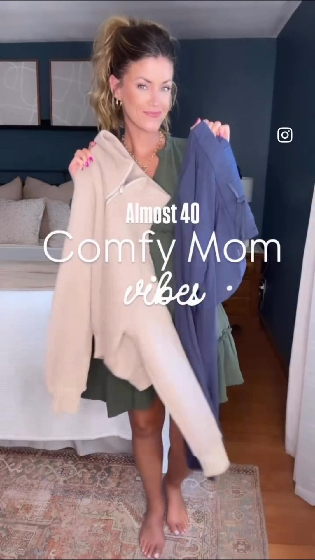 Amazon athletic wear basics. This quarter zip sweatshirt is soft and goes with everything, and these stretchy straight leg pants are a dream. 
Sweatshirt/small
Pants/medium #LTKStyleTip

#LTKSeasonal #LTKActive