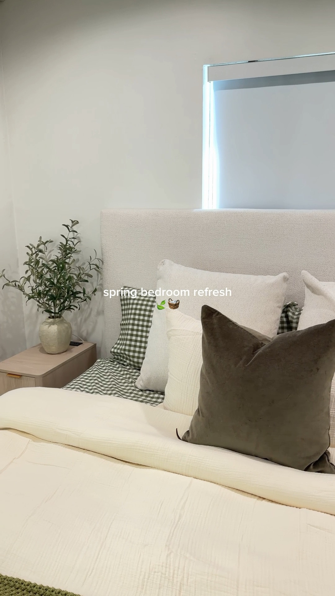 My bedding details!✨

#LTKHome #LTKSaleAlert #LTKmorningroutine