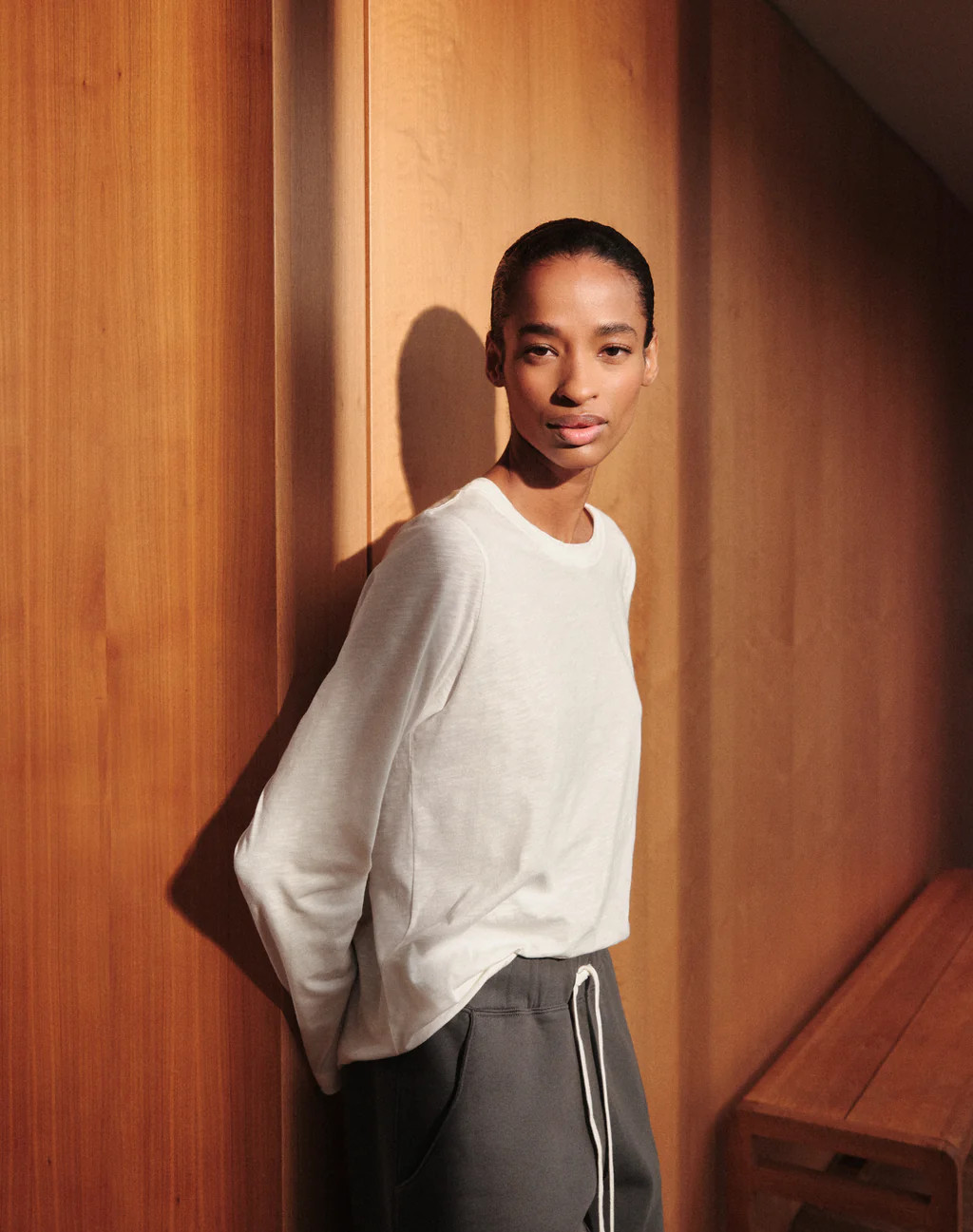 The LAYERED Tee 01 - White + White | Navygrey