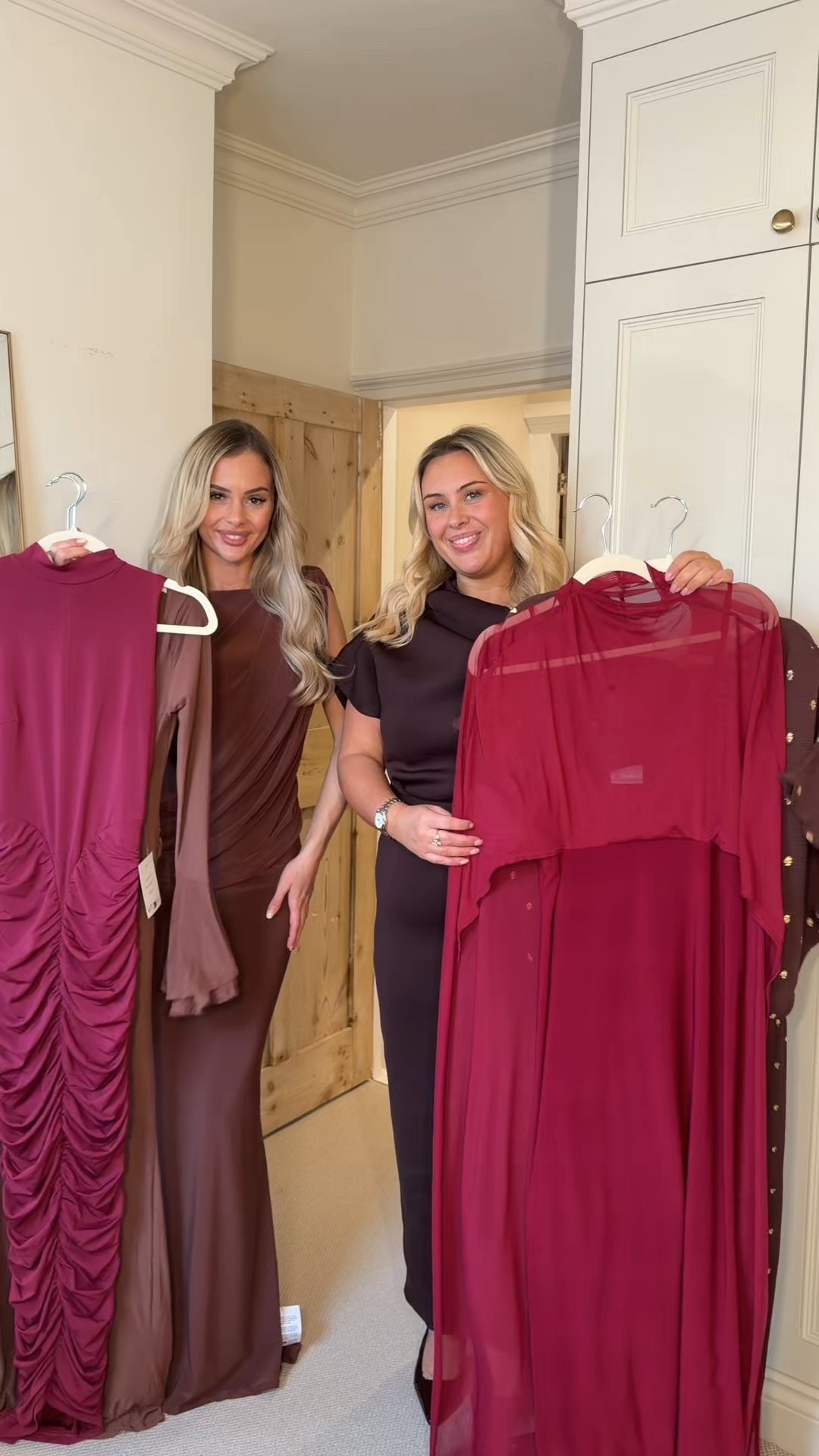 Occasionwear on size UK 6 and UK 16 ❤️🌹

wedding guest dress occasion dress maxi dress holiday dress brown red date night 

#LTKdresses #LTKuk #LTKdatenight