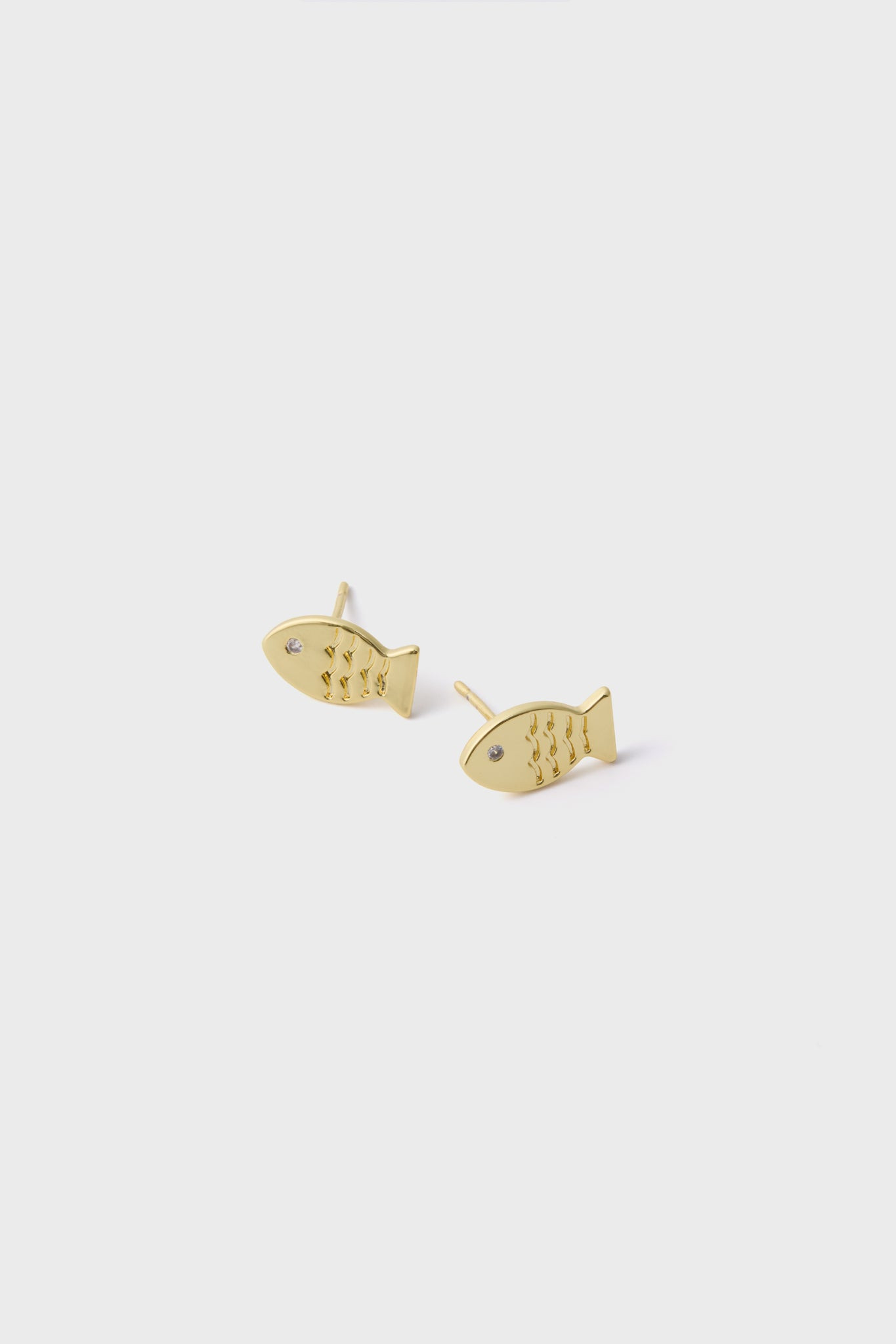 Gold Mini Fish Studs | Tuckernuck (US)