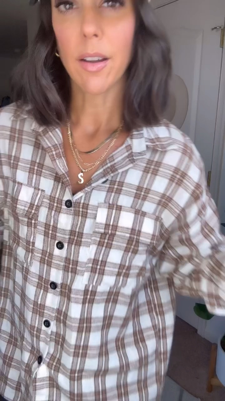 Today’s fit
Size small in flannel
These Amazon leggings are only $7.99! Size small/medium 
Clogs tts 

#LTKSaleAlert #LTKFindsUnder100 #LTKStyleTip