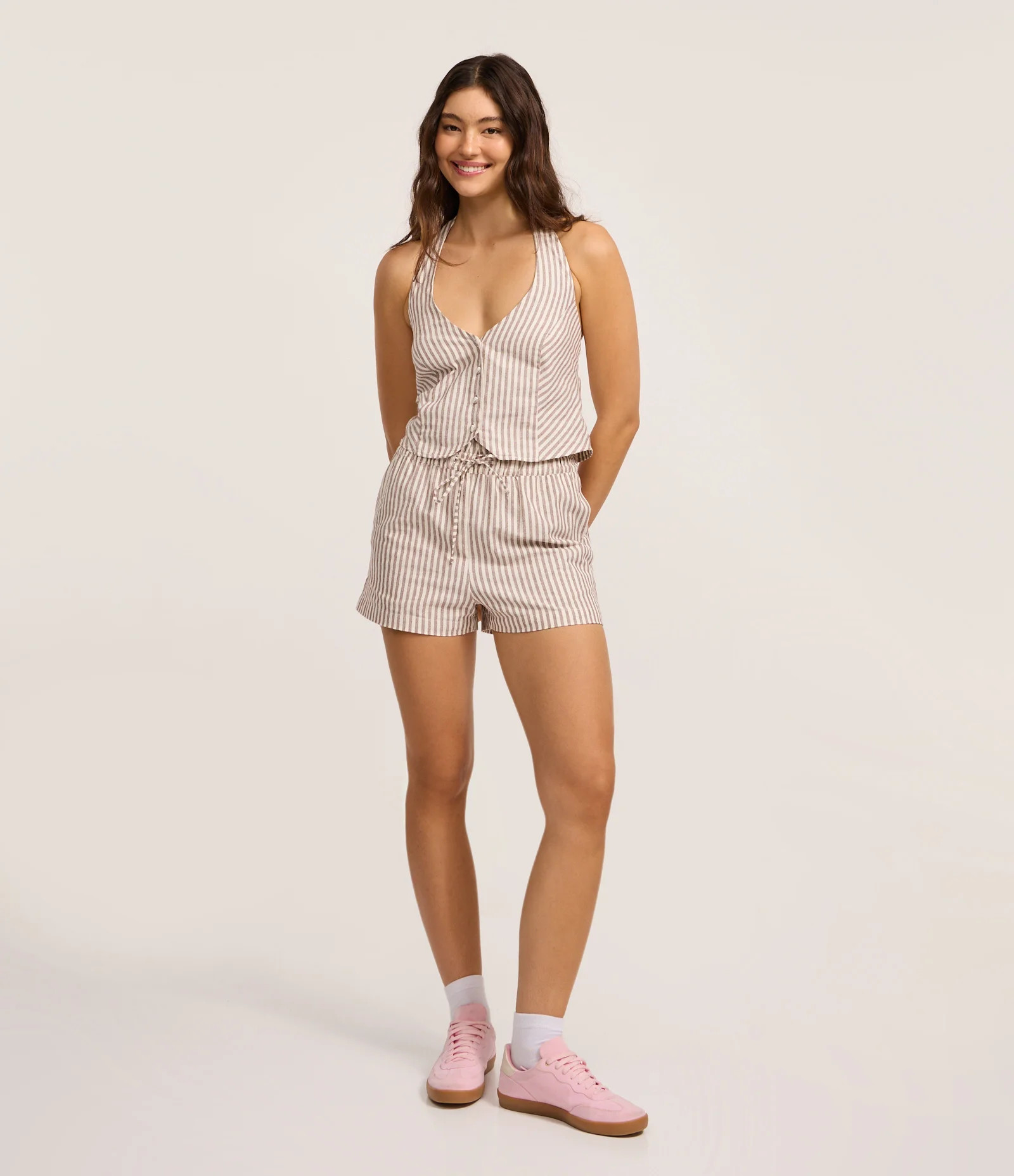 Short Runner Cintura Alta em Cotton com Listras Verticais Marrom/Branco - Lojas Renner | Renner (BR)